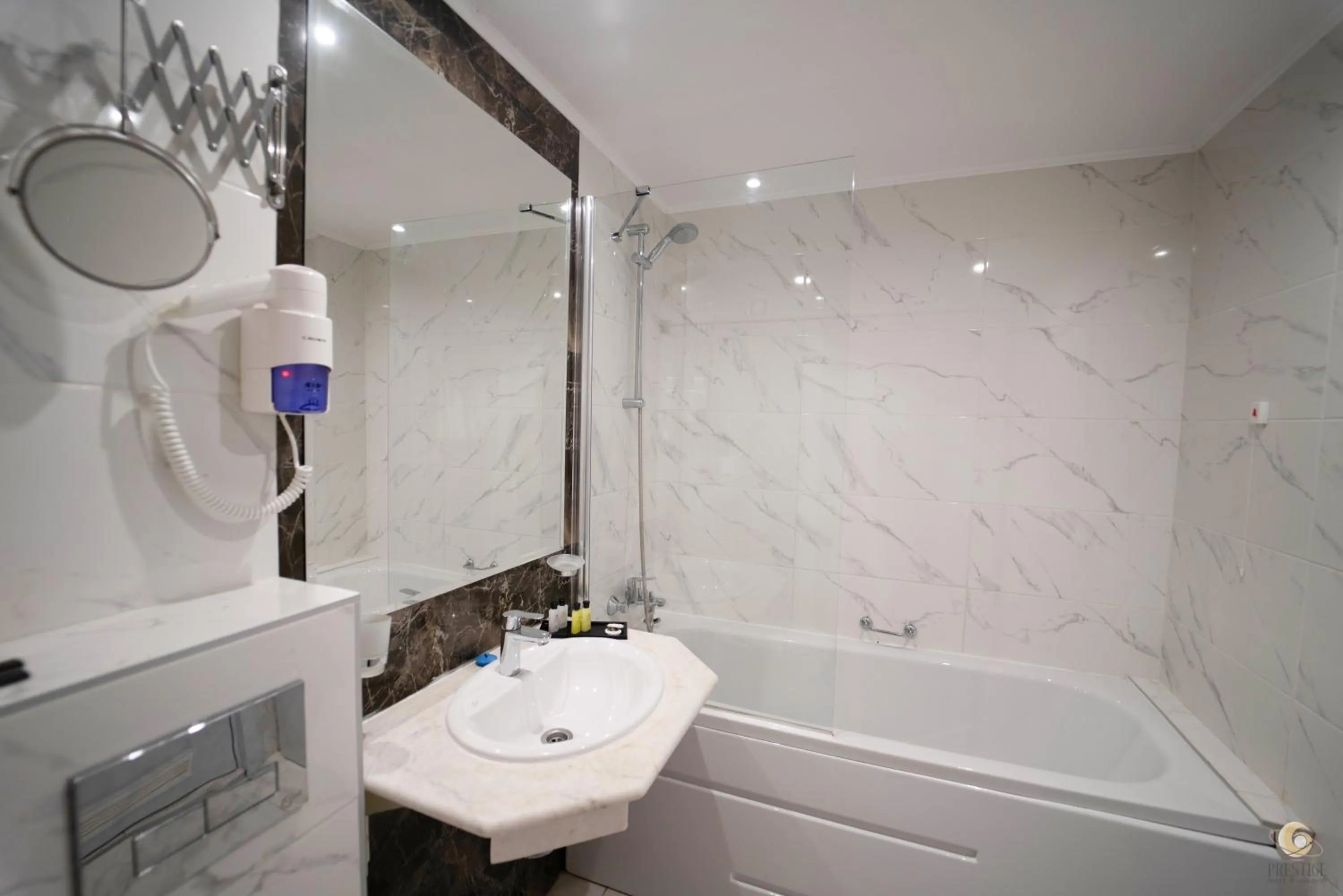 Shower in Prestige Hotel and Aquapark - All inclusive