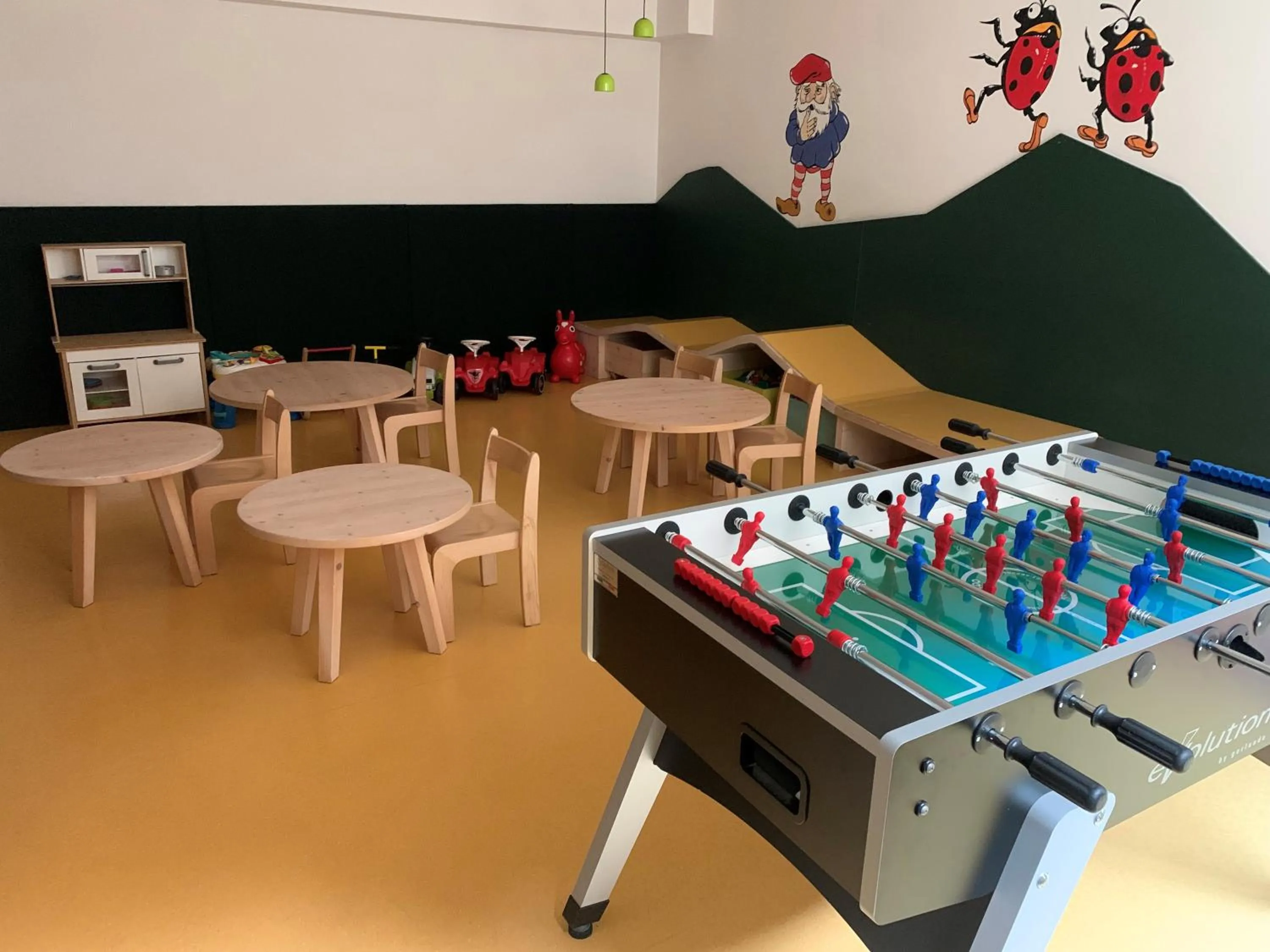 Game Room in Zin Senfter Residence