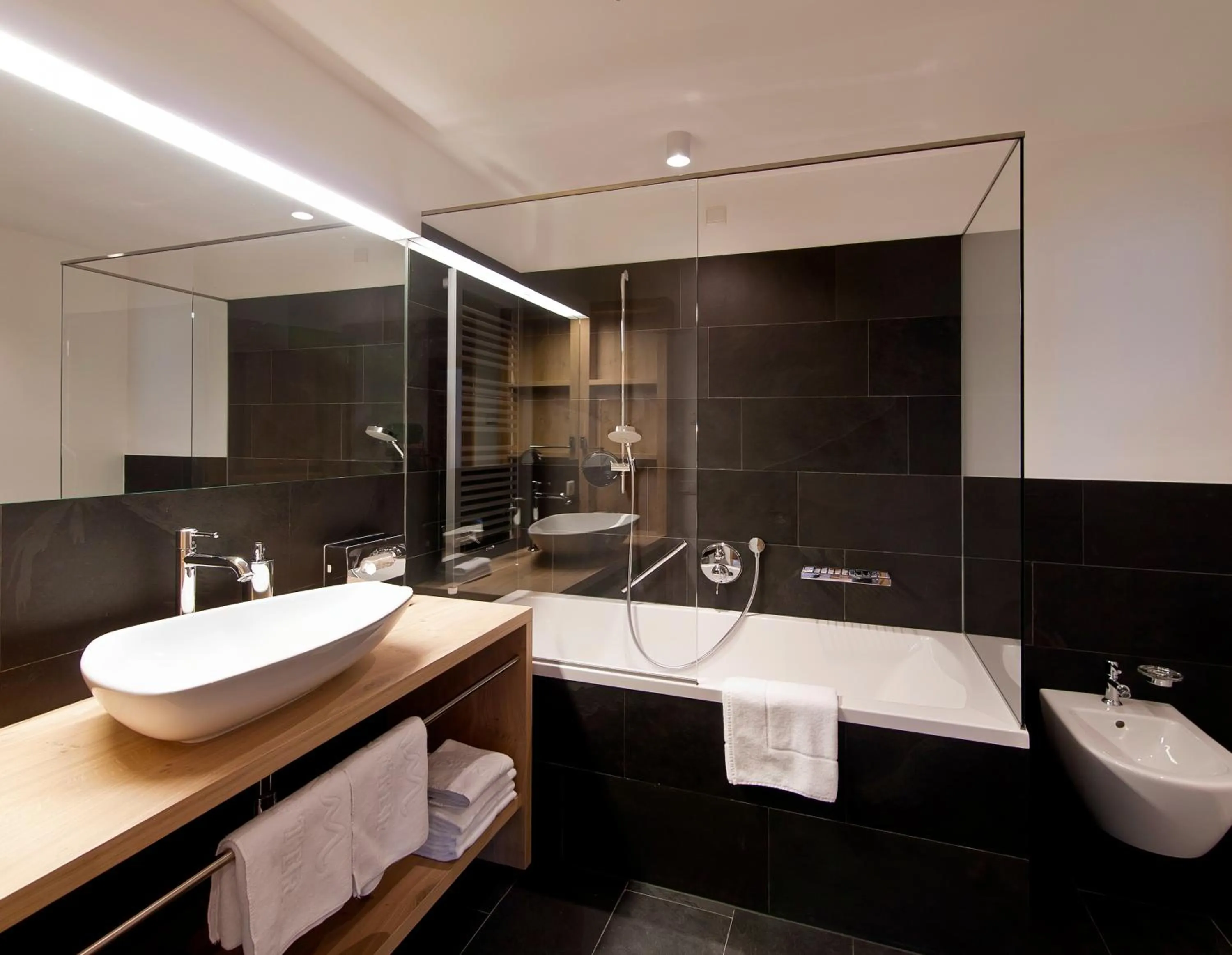 Bathroom in Zin Senfter Residence