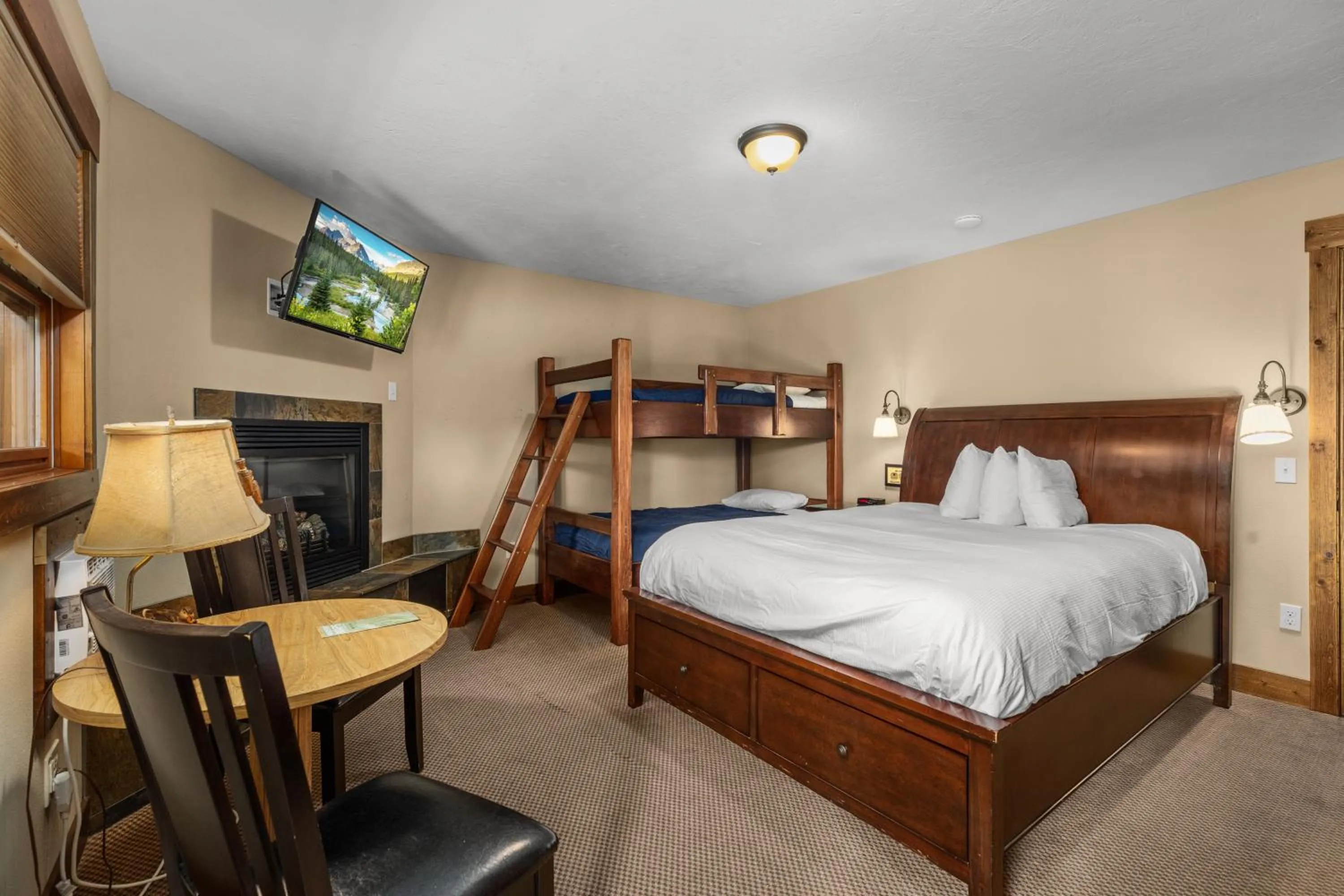 Bed in Duck Inn Lodge