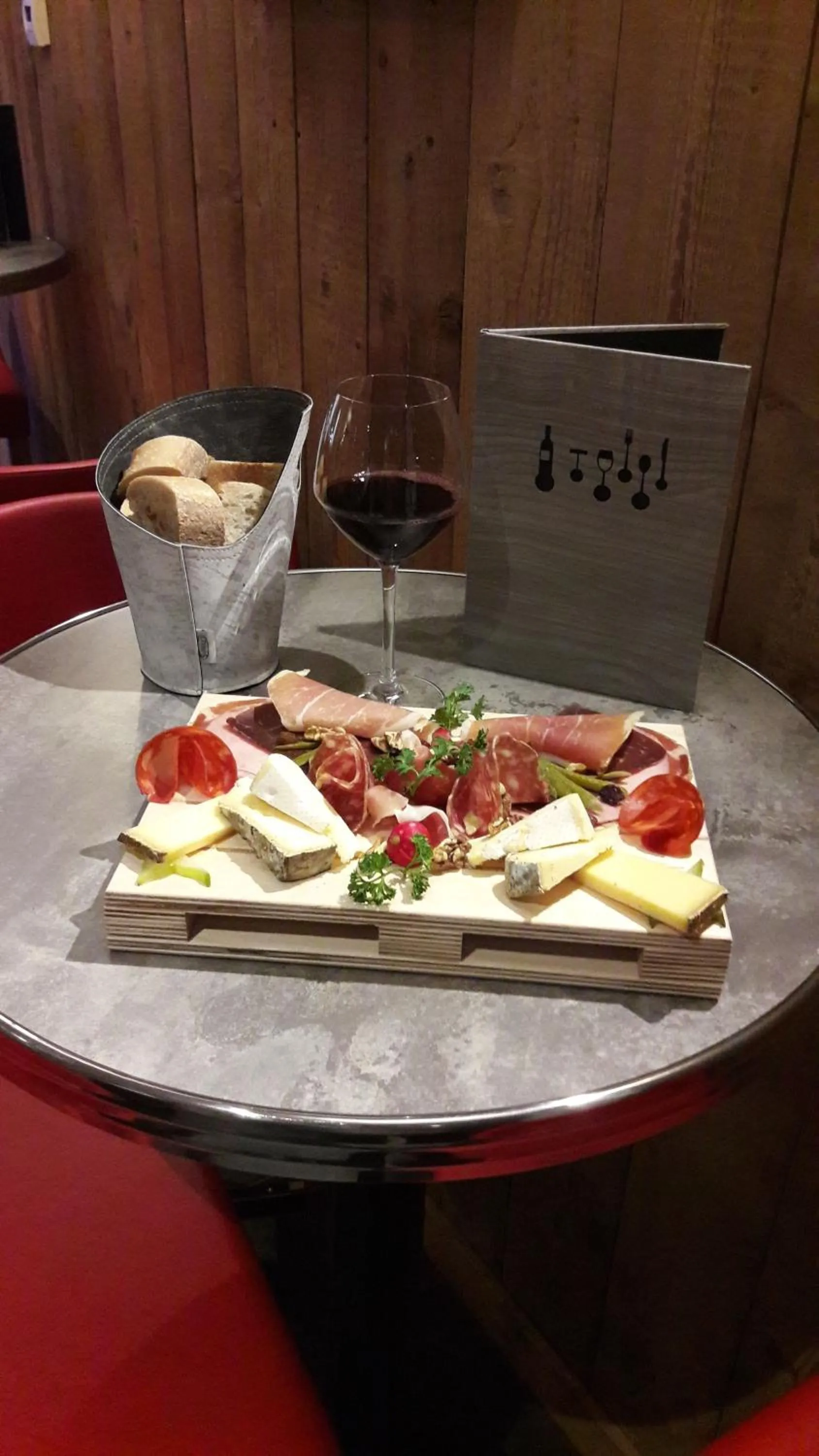 Food and drinks in Hotel L'alpin