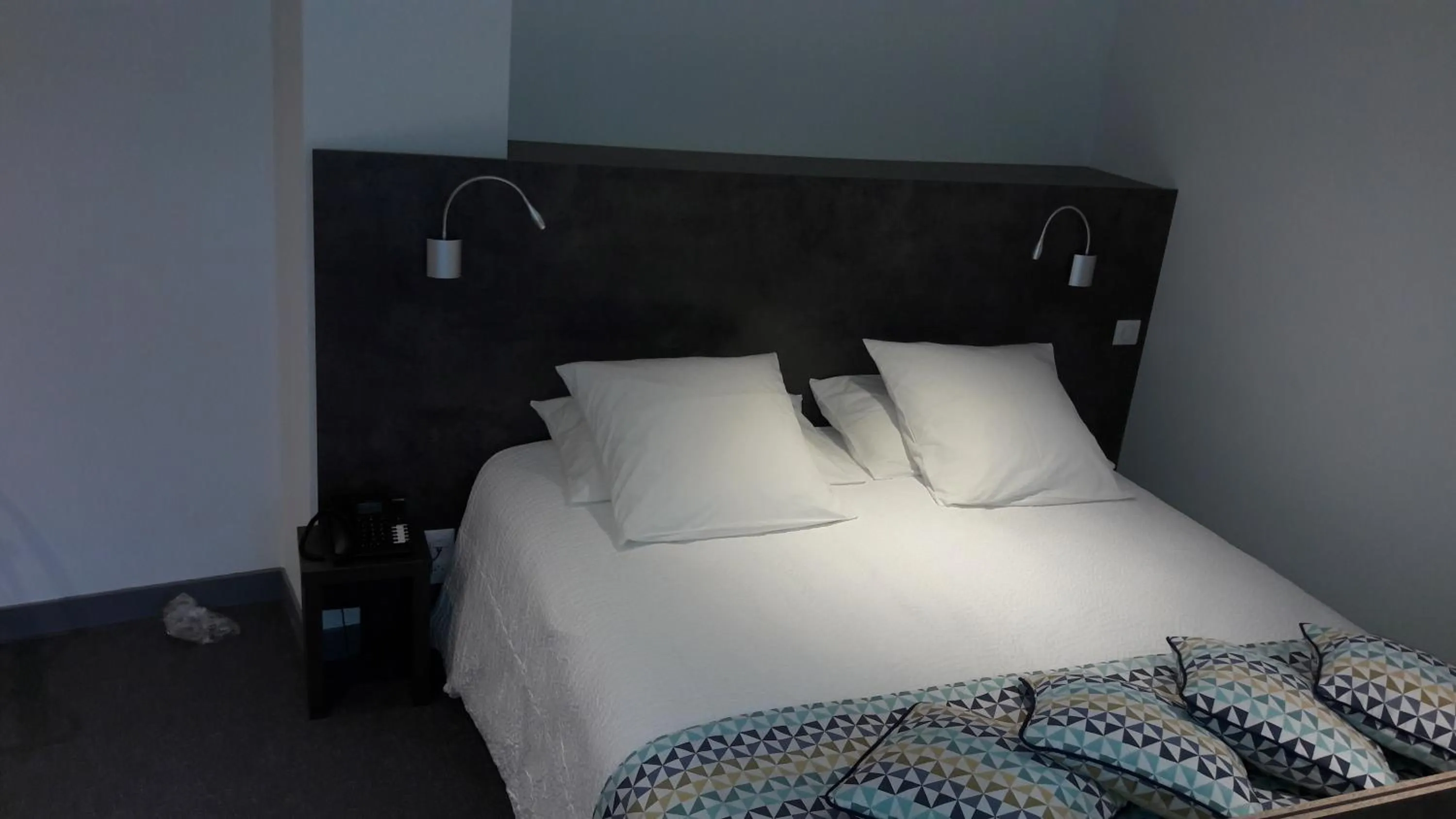 Bed in Hotel L'alpin