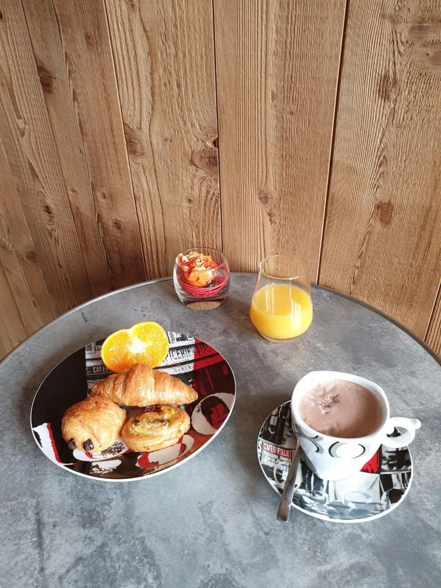 Breakfast in Hotel L'alpin