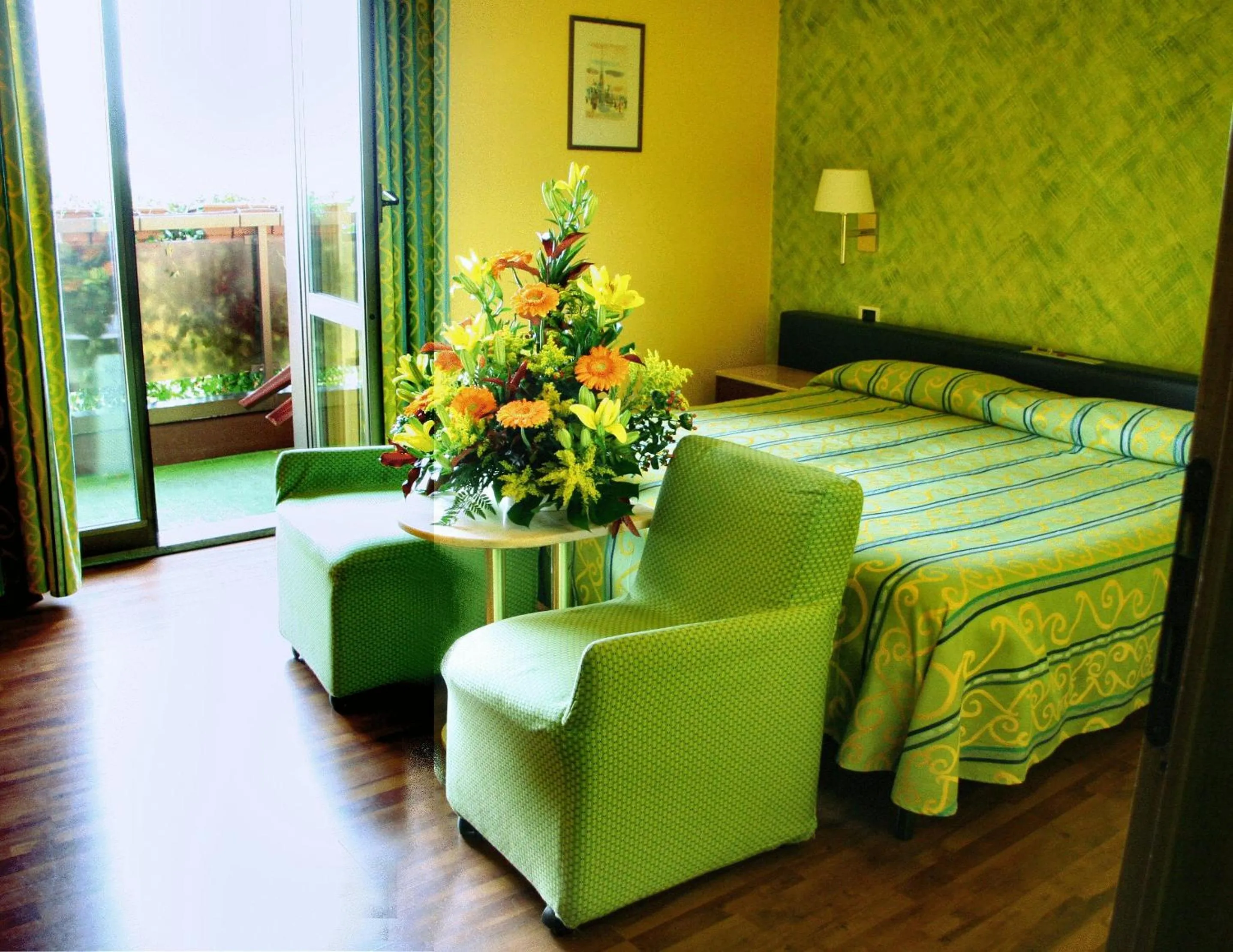 Bedroom, Bed in Hotel Atlantic