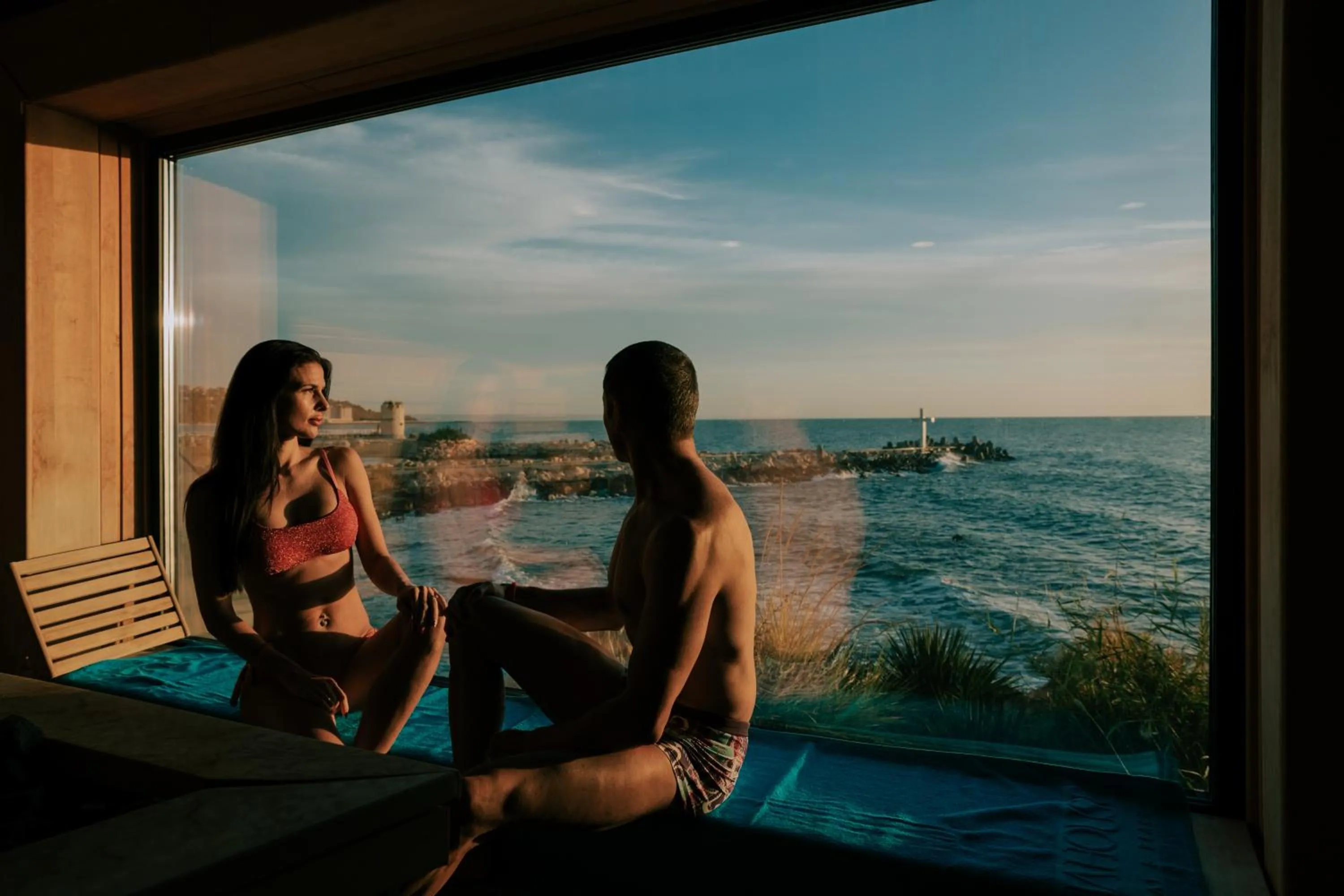Swimming pool in Astor Garden Hotel