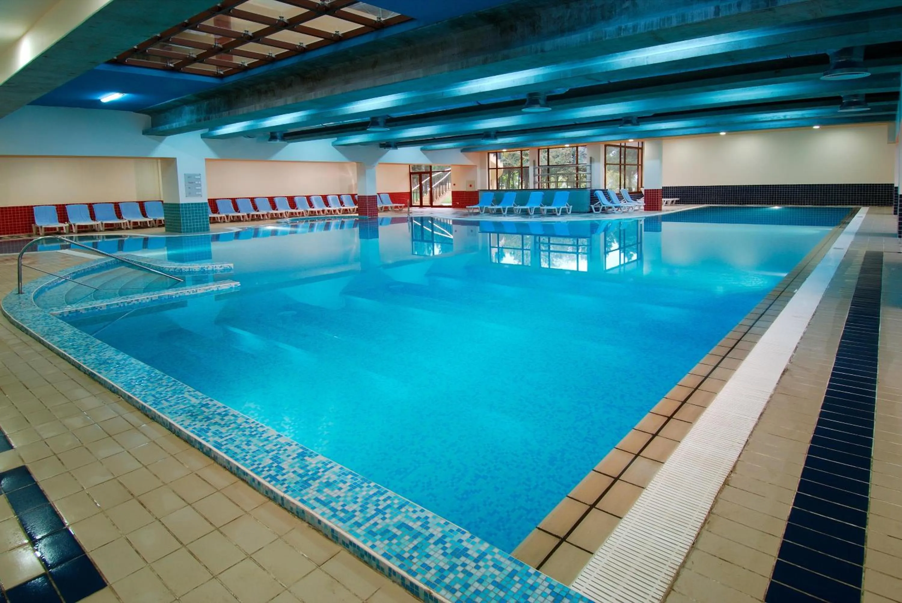 Swimming pool in Sol Nessebar Palace All Inclusive