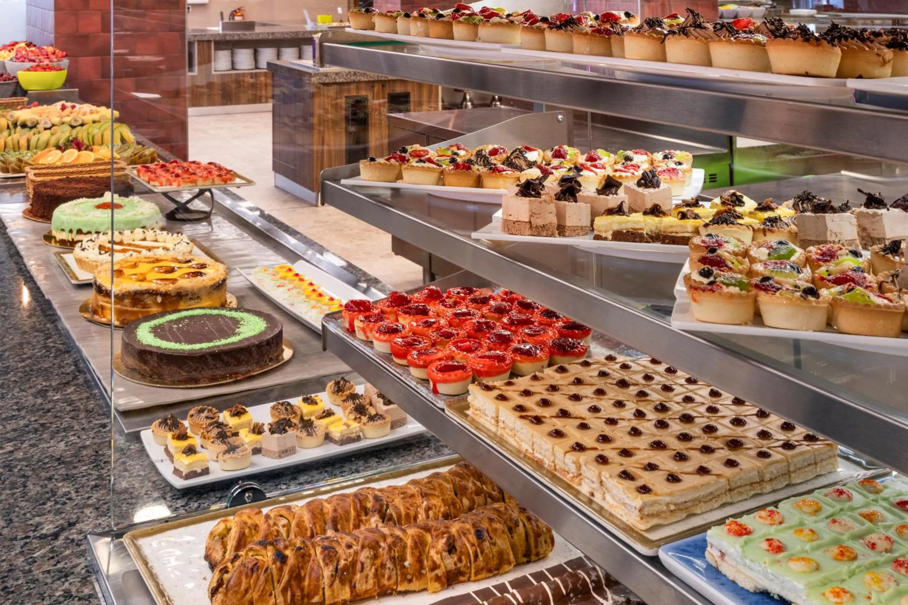 Food and drinks in Sol Nessebar Palace All Inclusive