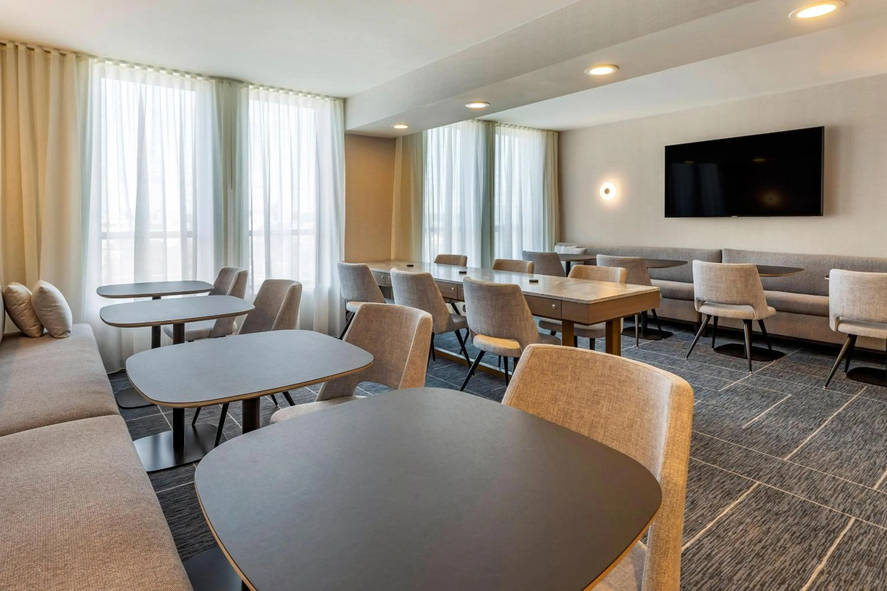 Other in Sheraton Suites Old Town Alexandria