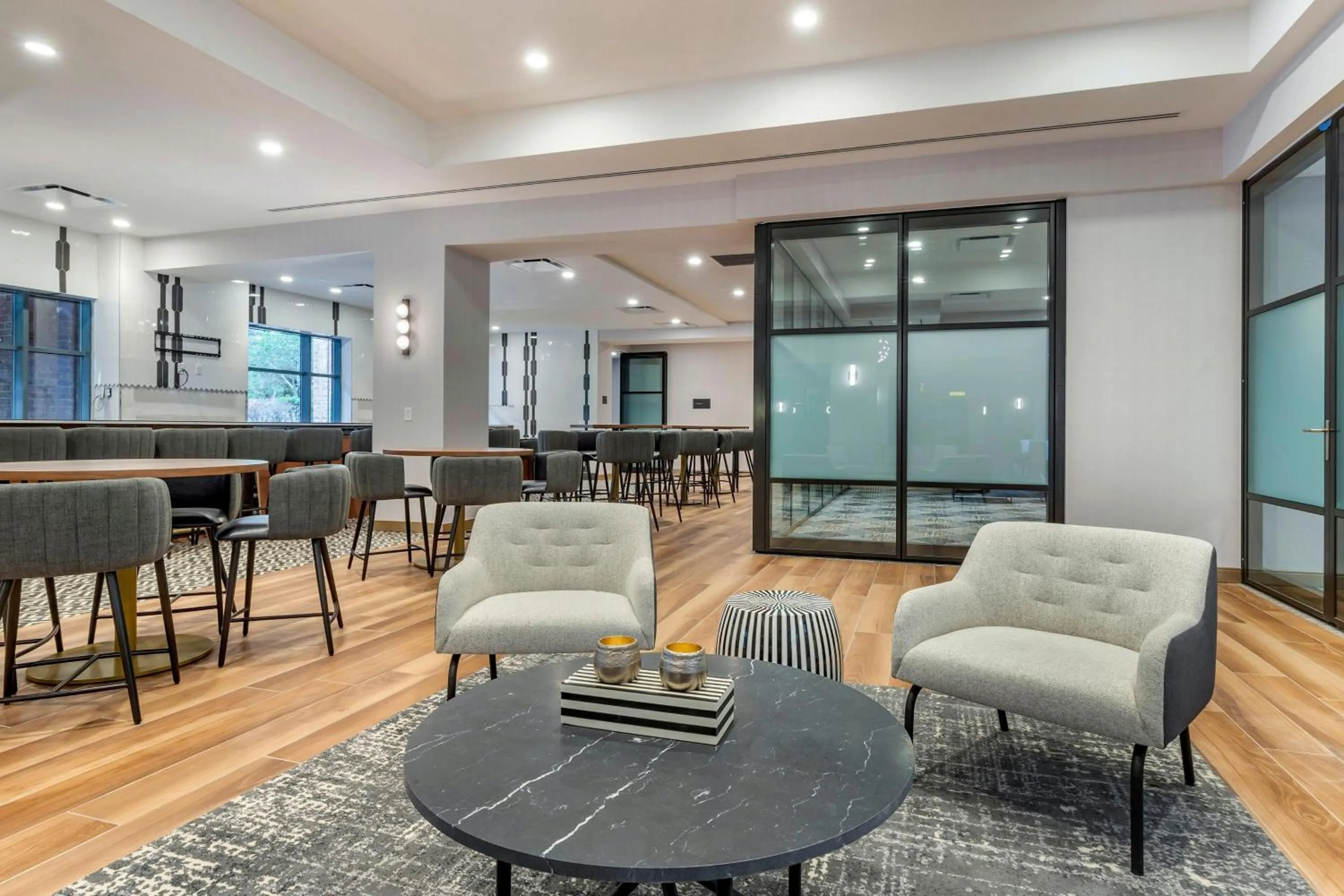 Lobby or reception in Sheraton Suites Old Town Alexandria