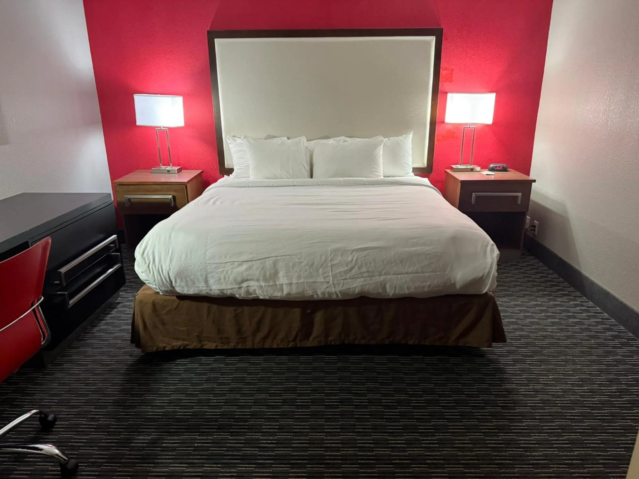 Bedroom in Sonesta Essential - Rapid City