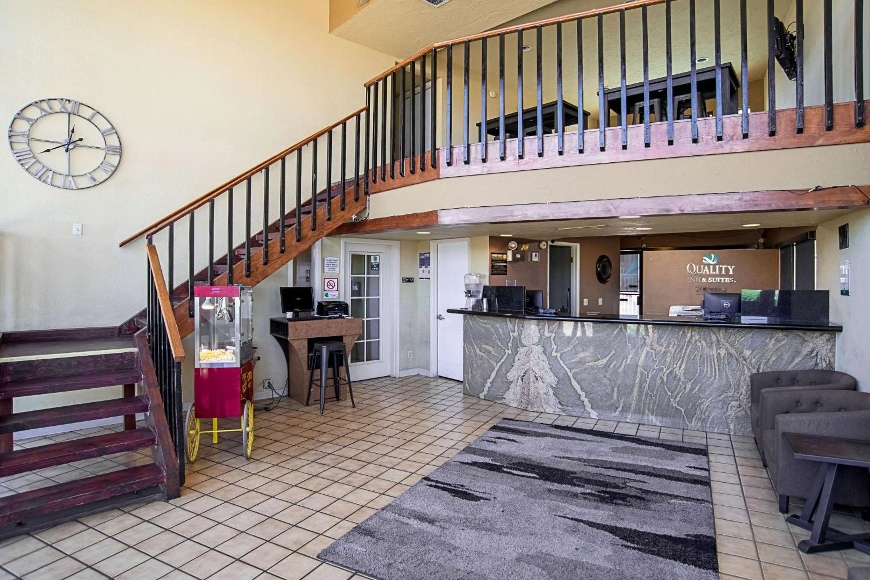 Lobby or reception in Quality Inn & Suites Phoenix NW - Sun City