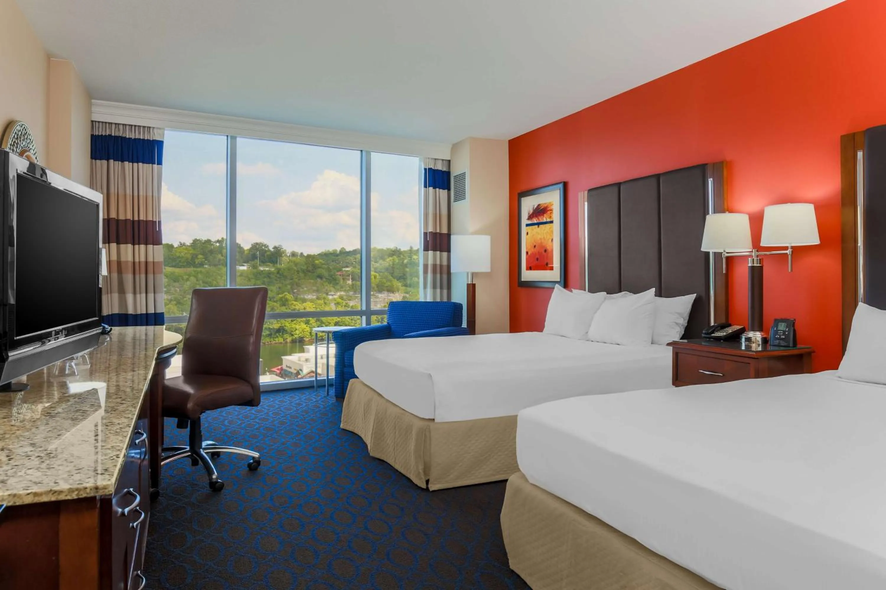 Bedroom, Bed in Hilton Branson Convention Center