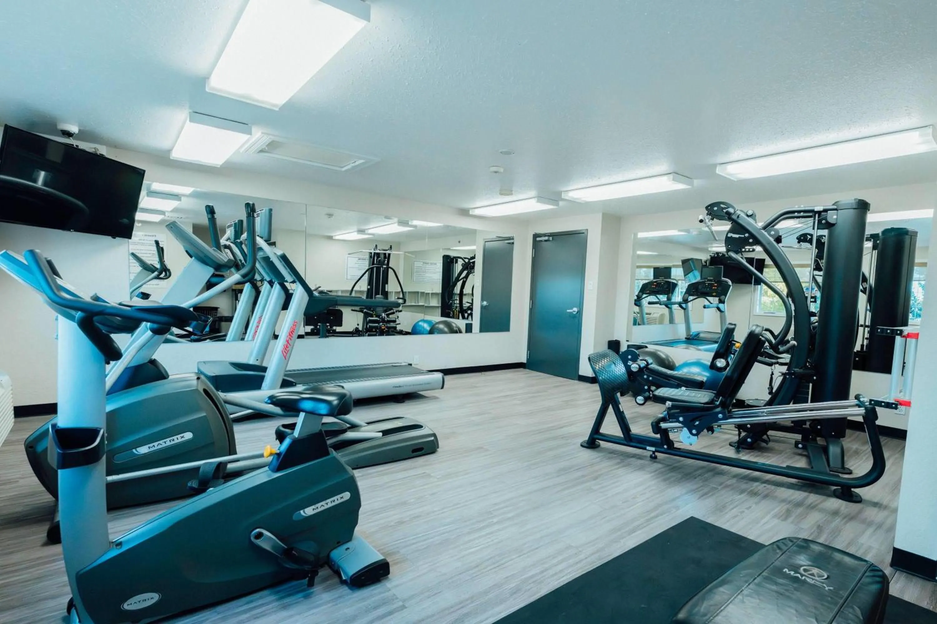 Super 8 by Wyndham Grande Prairie