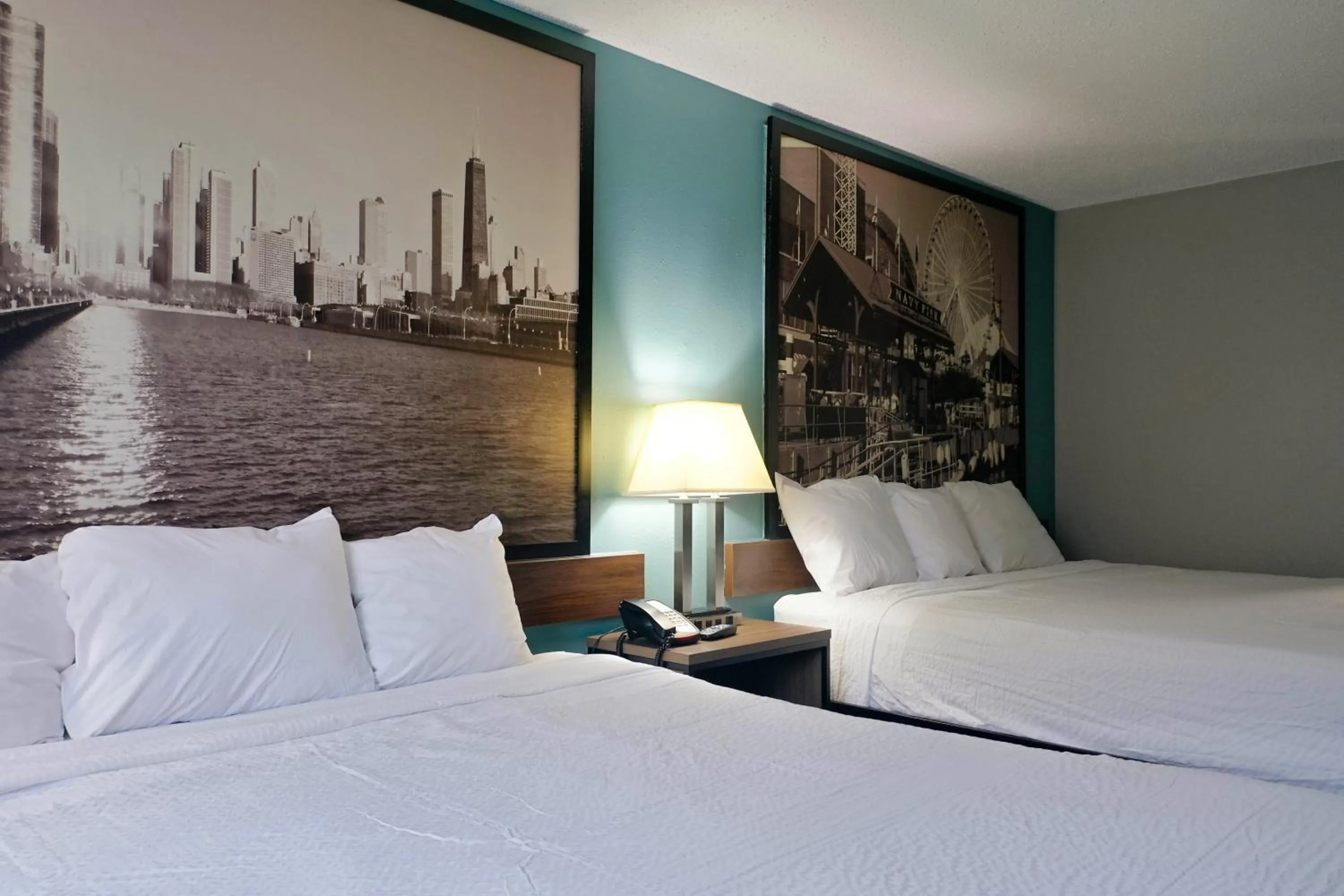 Bed in Super 8 by Wyndham Rockford I-90 Casino District