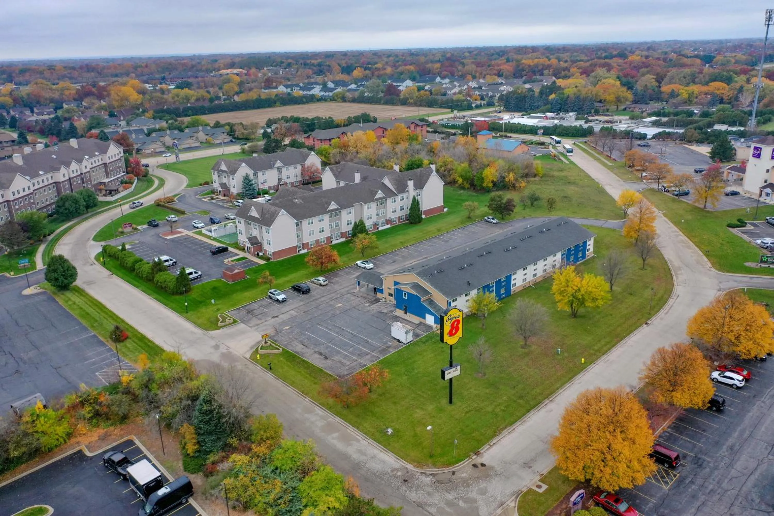 Super 8 by Wyndham Rockford I-90 Casino District