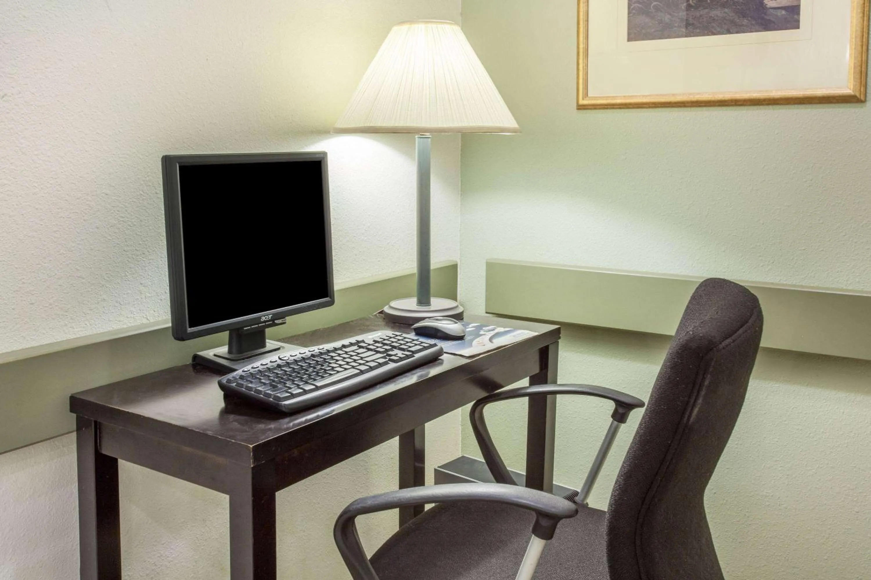 Business facilities in Super 8 by Wyndham Truro NS
