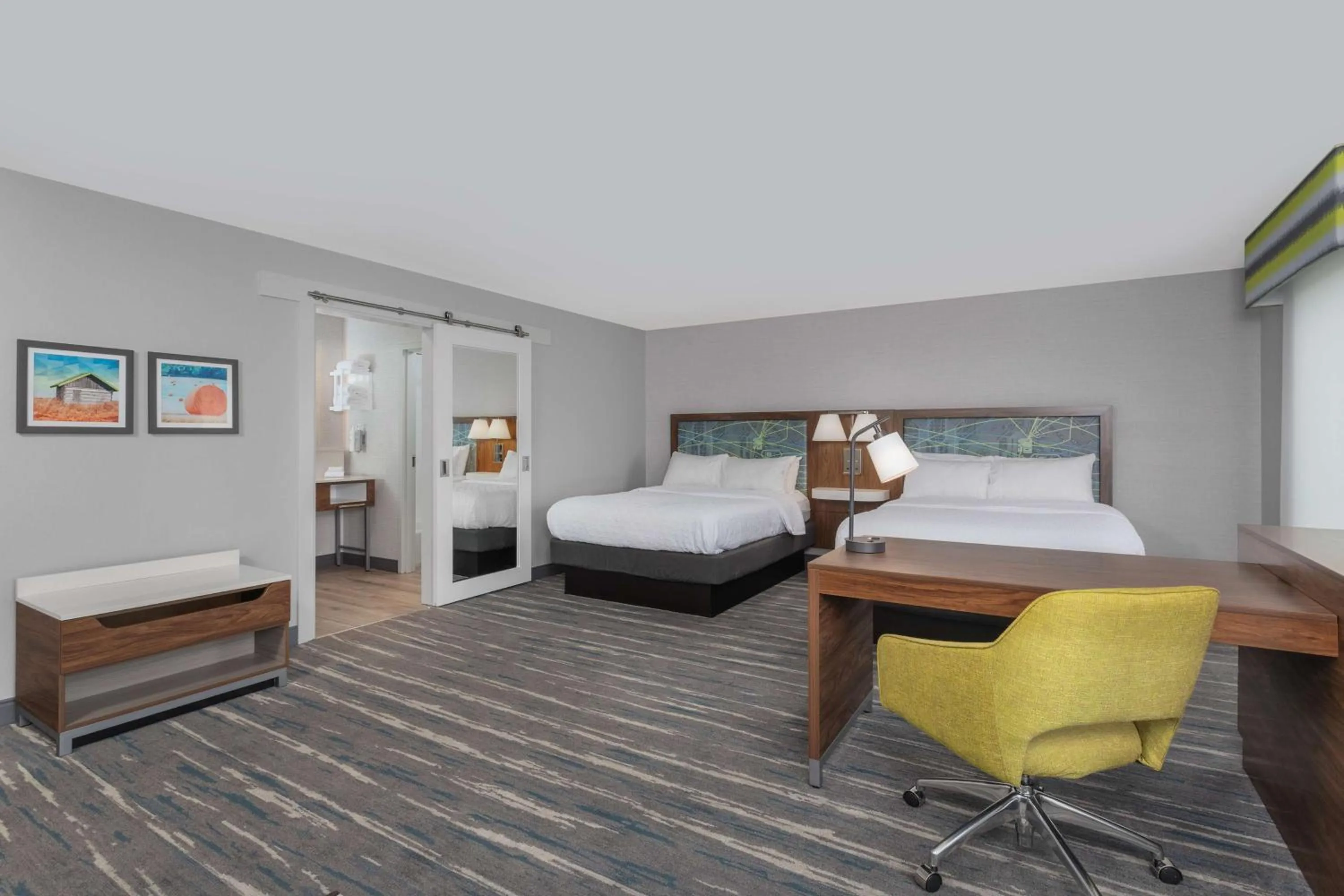 Bedroom, Bed in Hampton Inn and Suites - Lincoln Northeast