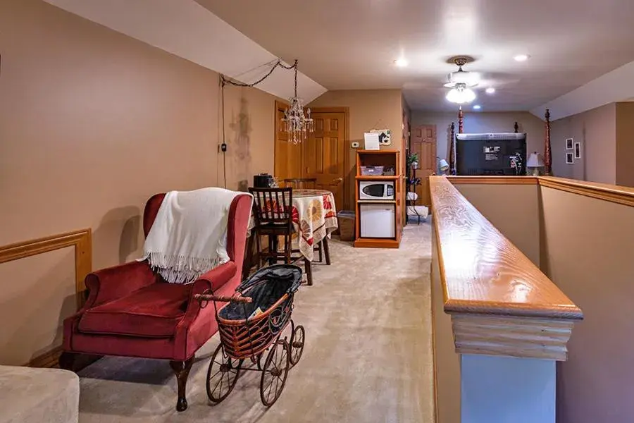 Queen Suite in Scottish Bed & Breakfast Queen Suite in Scottish Bed & Breakfast