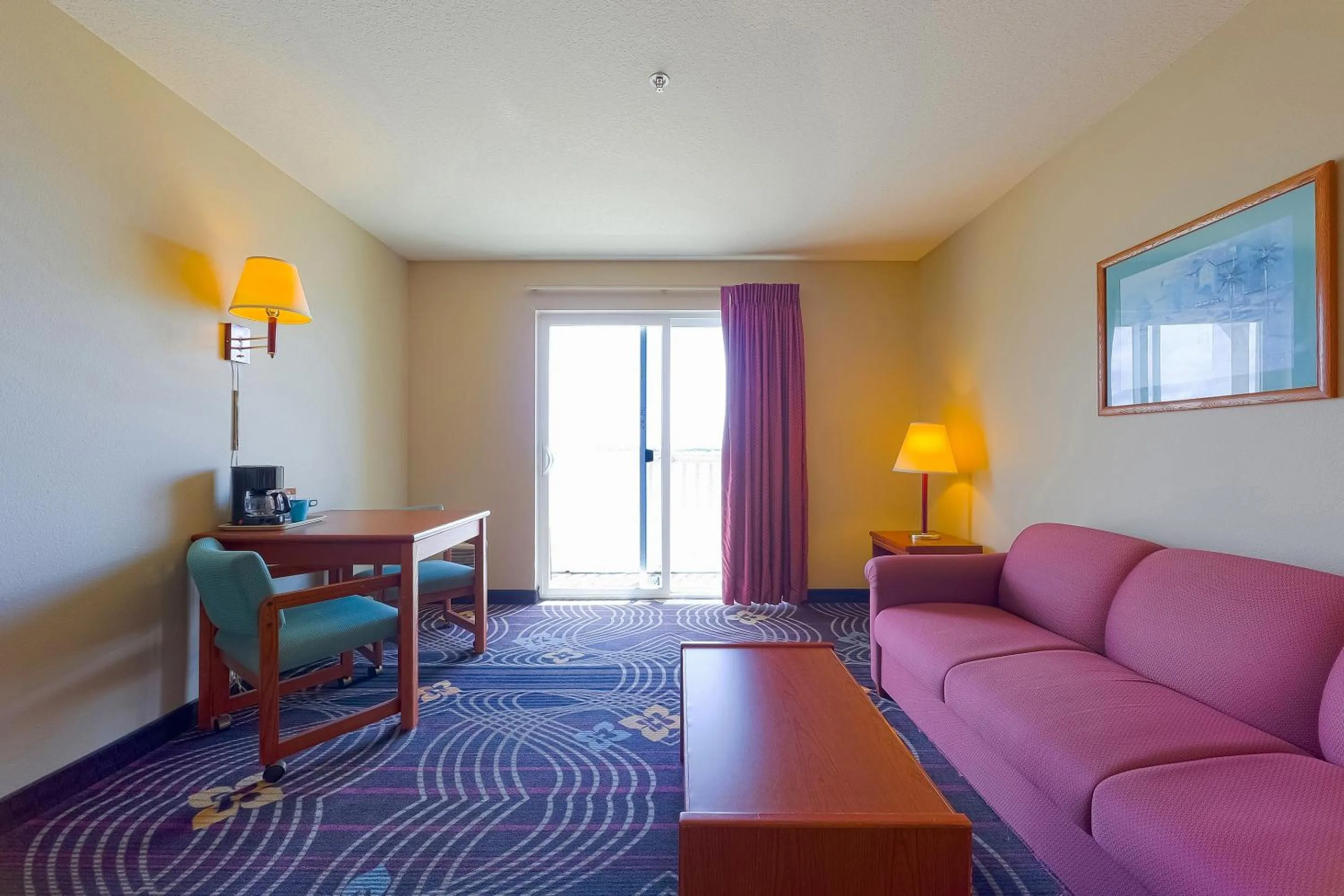 Bedroom in Siletz Bay Beachfront Hotel by OYO Lincoln City