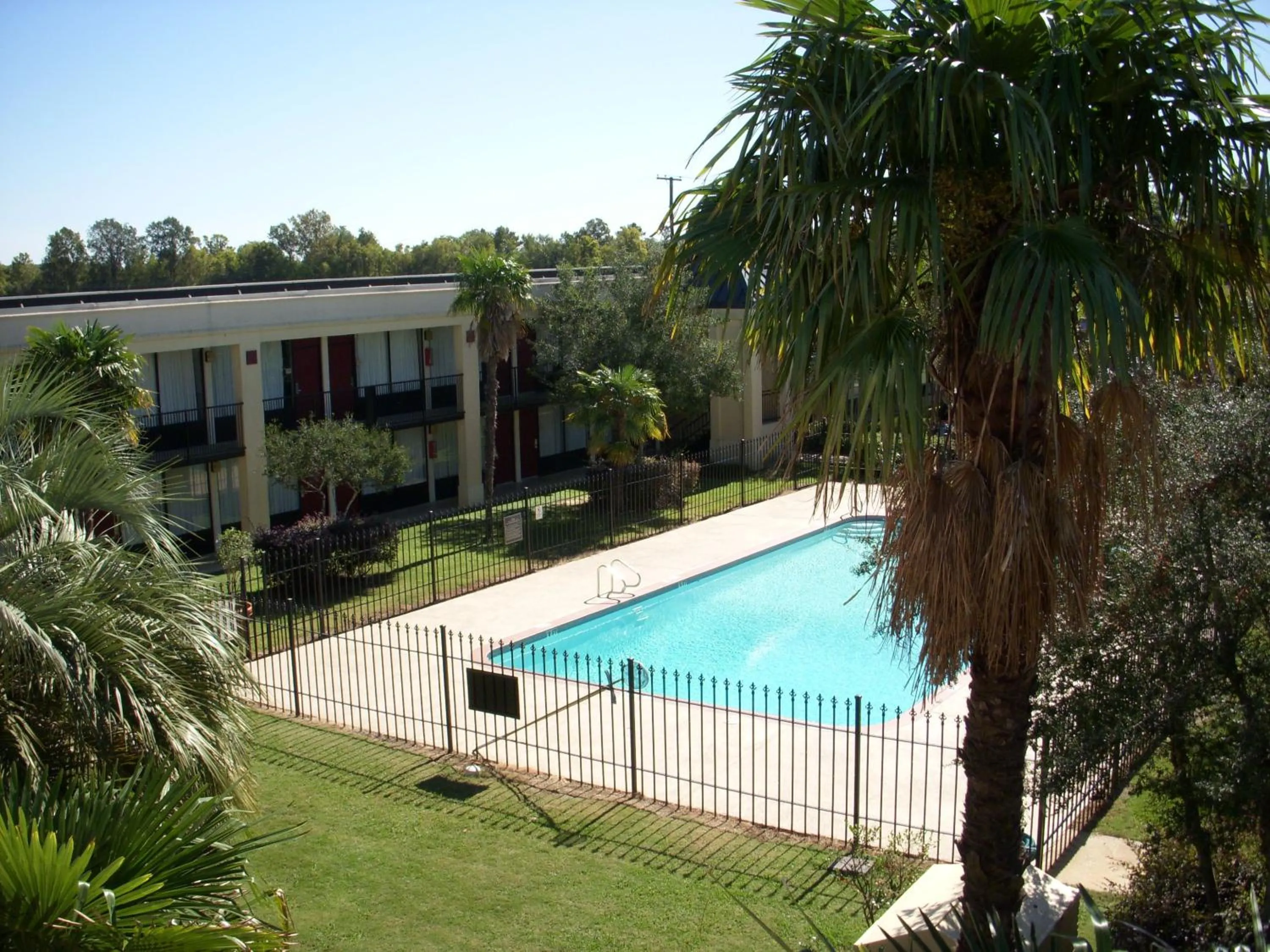 Swimming pool in Motel 6-Natchitoches, LA