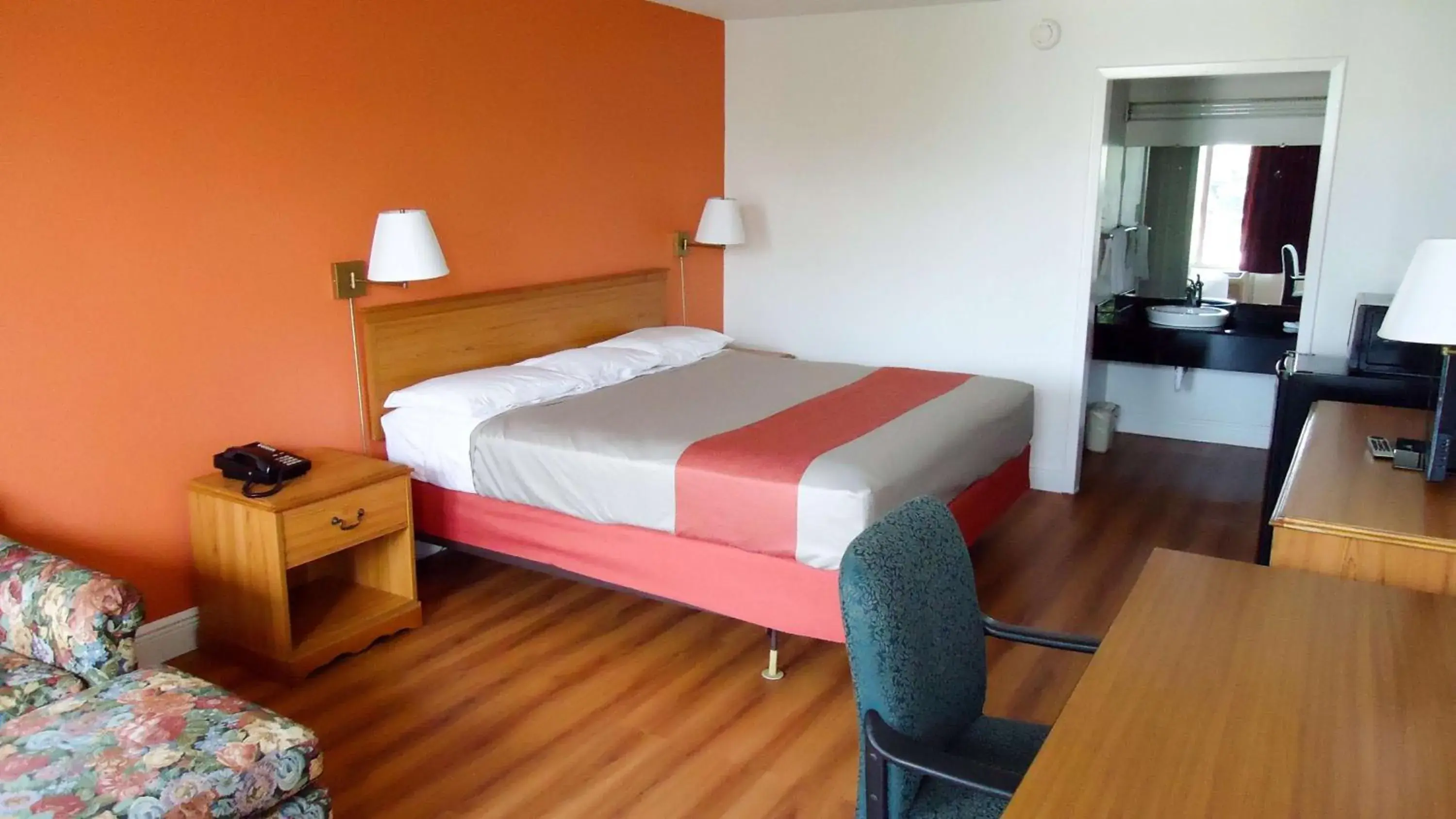 Double Room - Smoking in Motel 6-Natchitoches, LA Double Room - Smoking in Motel 6-Natchitoches, LA