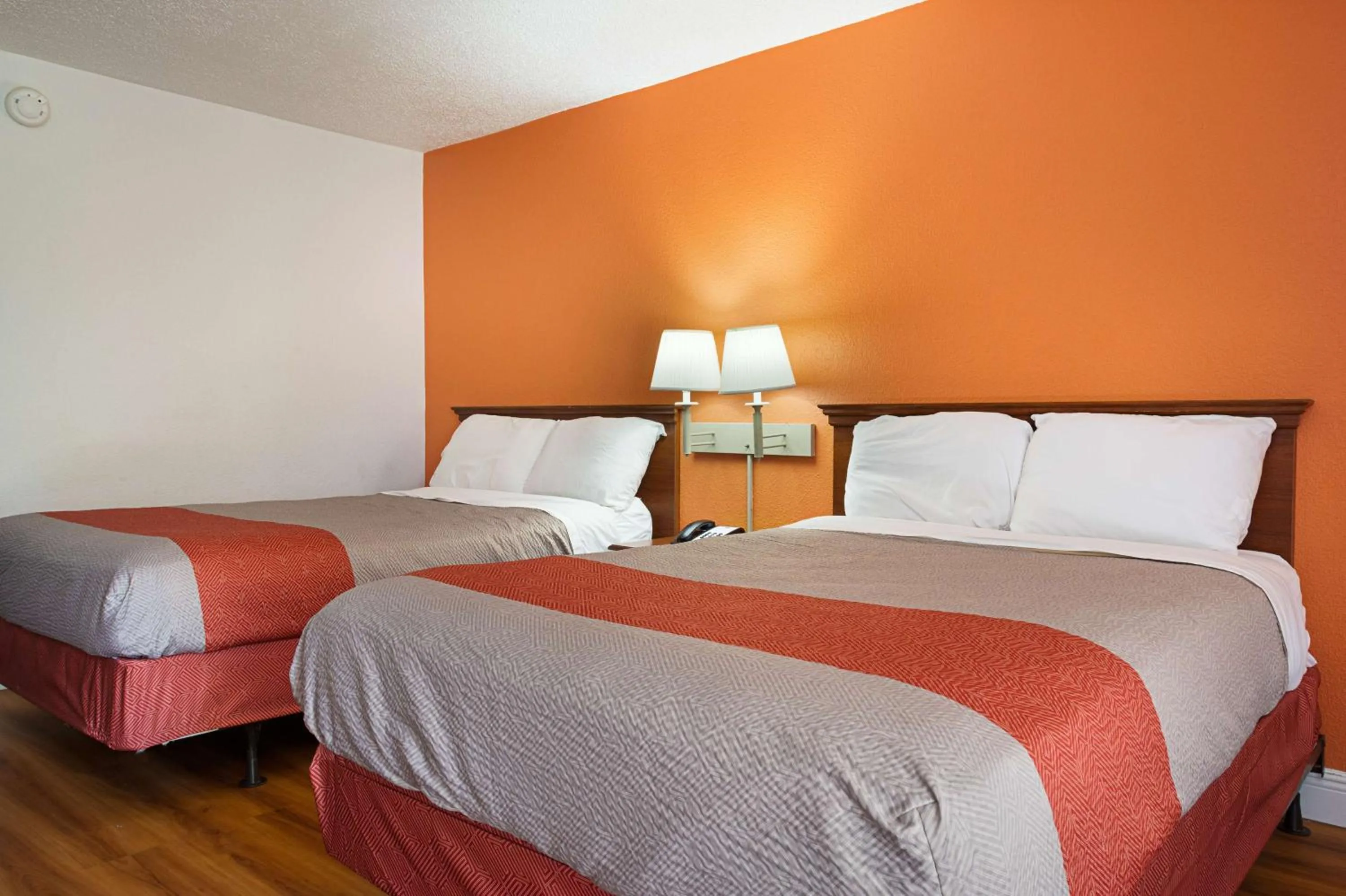 Photo of the whole room, Bed in Motel 6-Natchitoches, LA