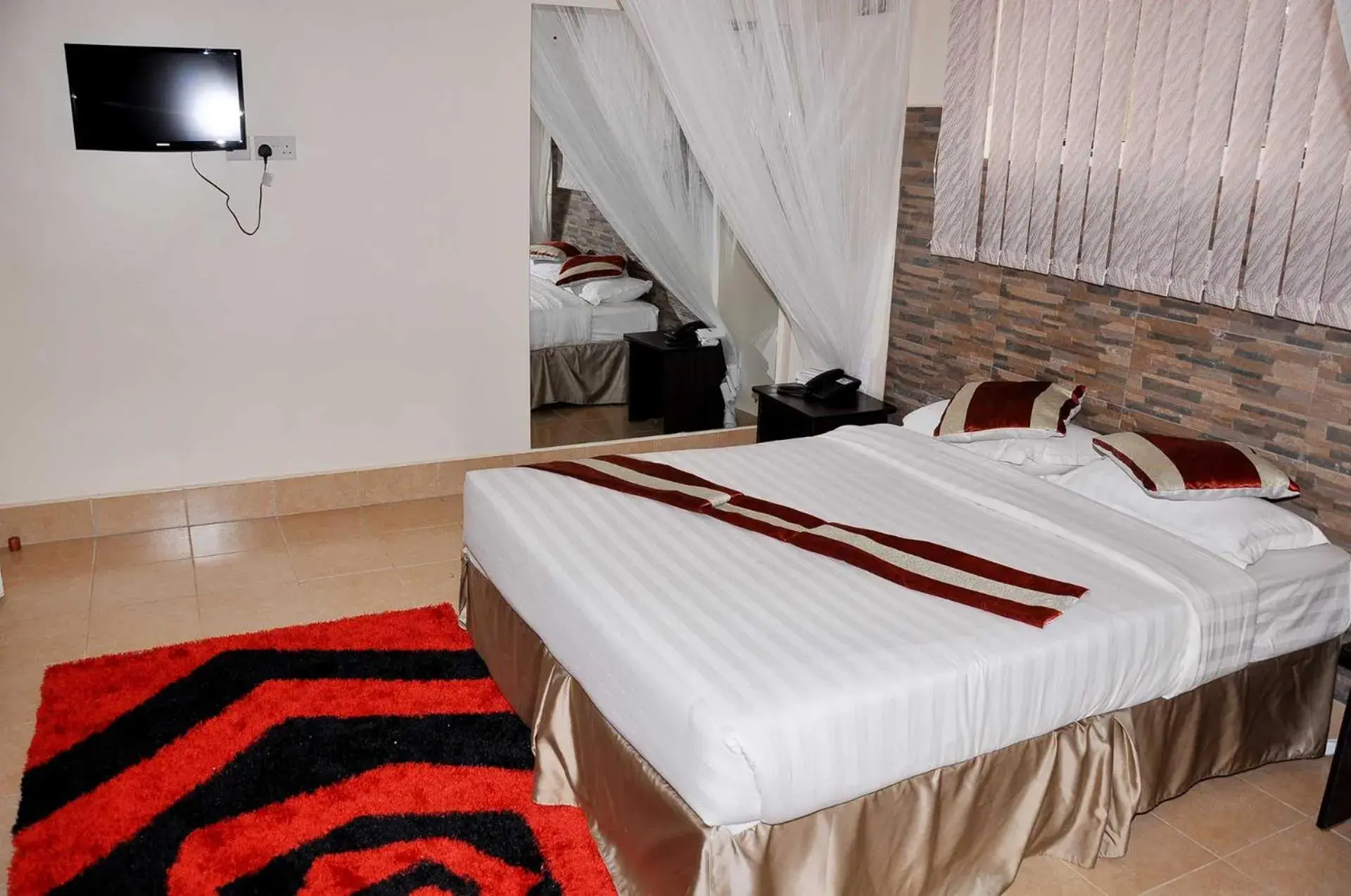 Three-Bedroom Apartment in Latitude 1 Suites Three-Bedroom Apartment in Latitude 1 Suites