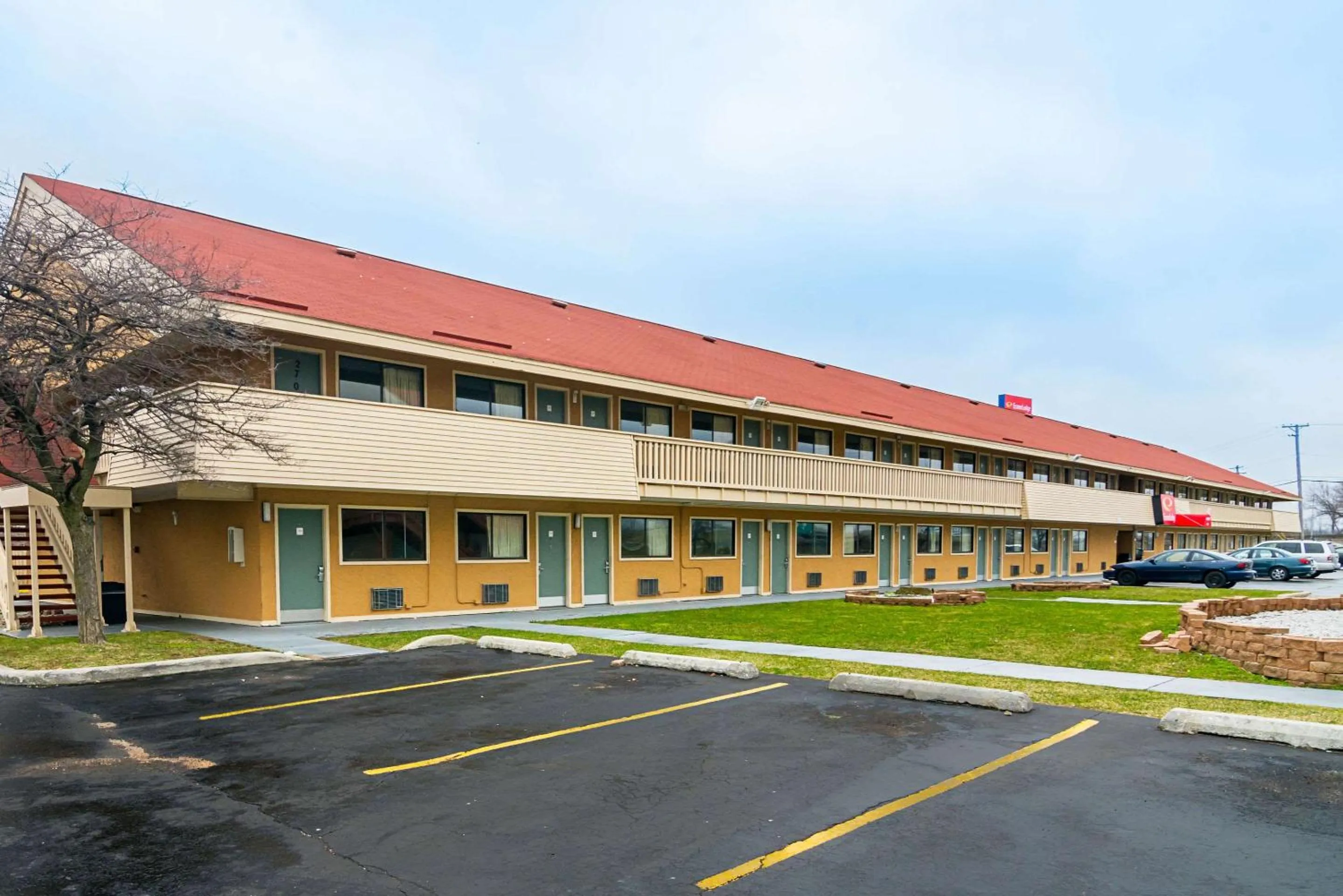 Property building in Econo Lodge South Holland - Chicago Southland