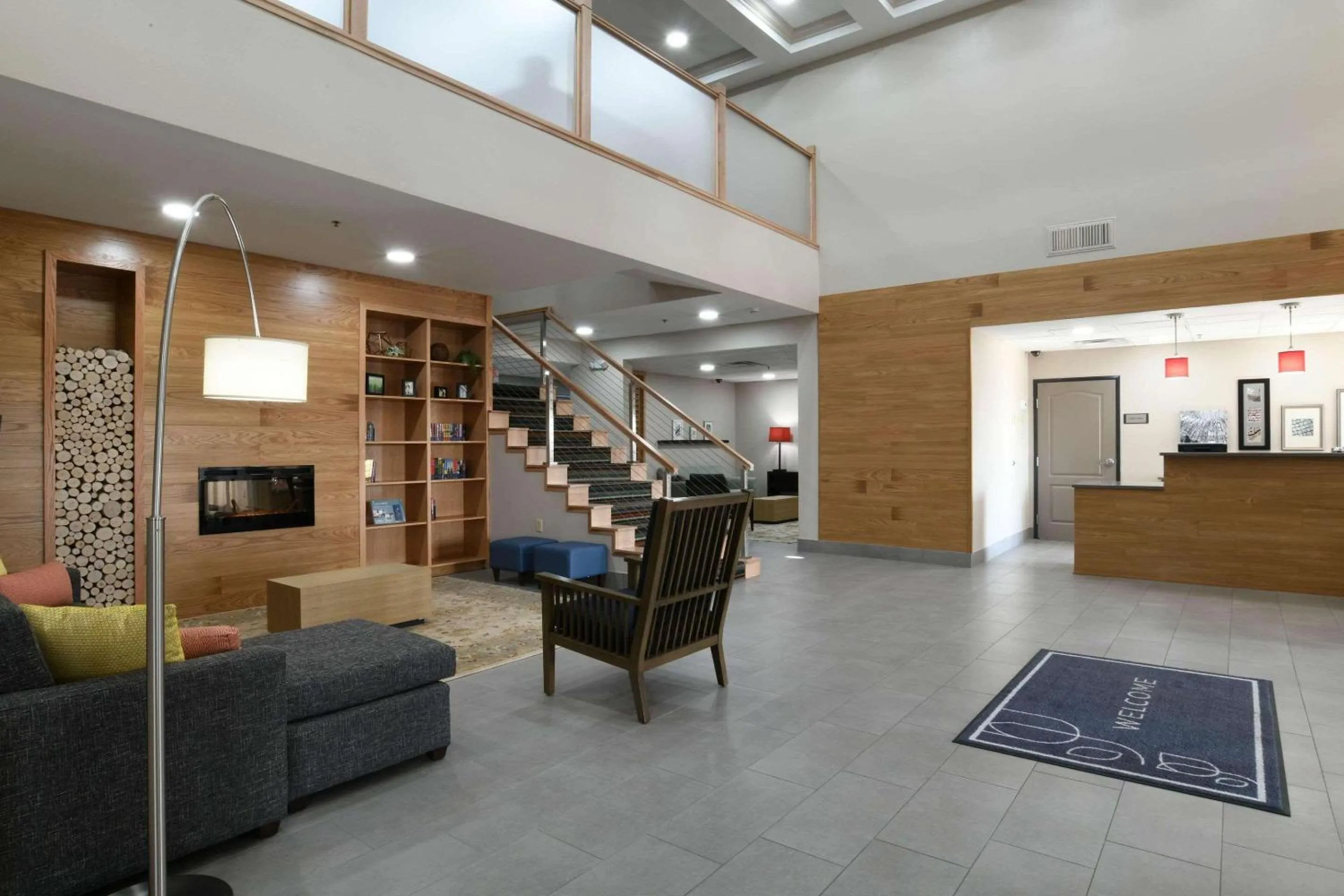 Lobby or reception in Country Inn & Suites by Radisson, Oklahoma City Airport, OK