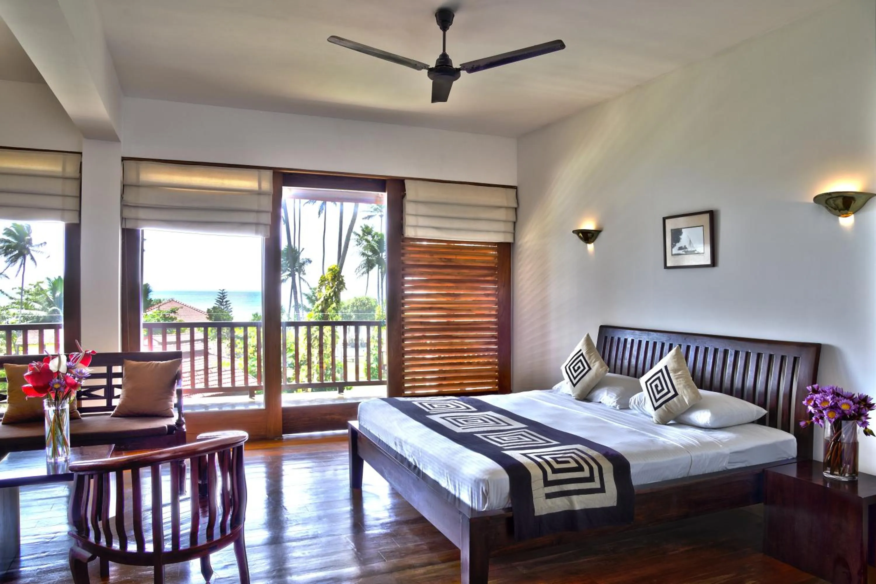 Photo of the whole room, Bed in Weligama Bay Resort