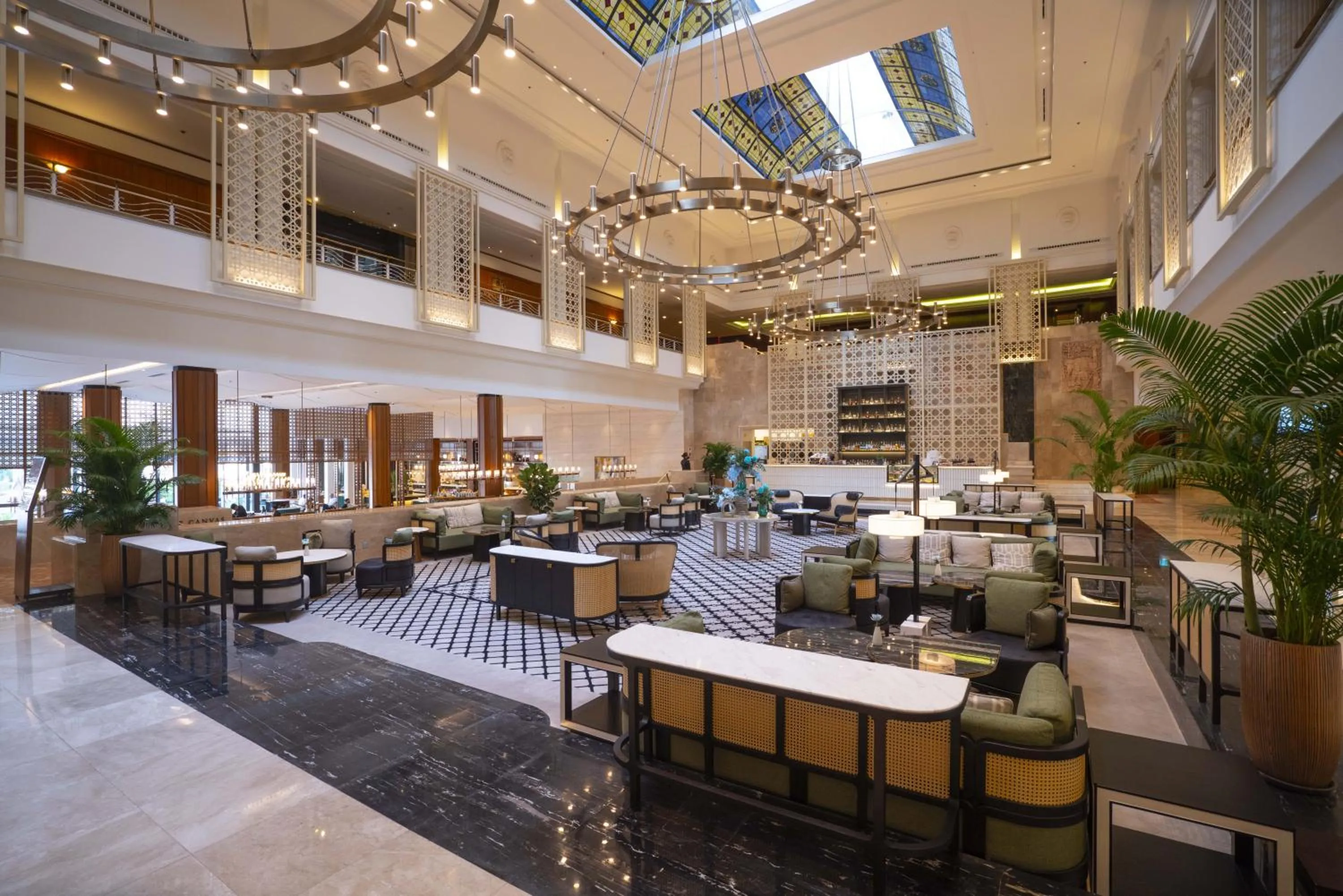 Lounge or bar in Lotte Hotel Saigon