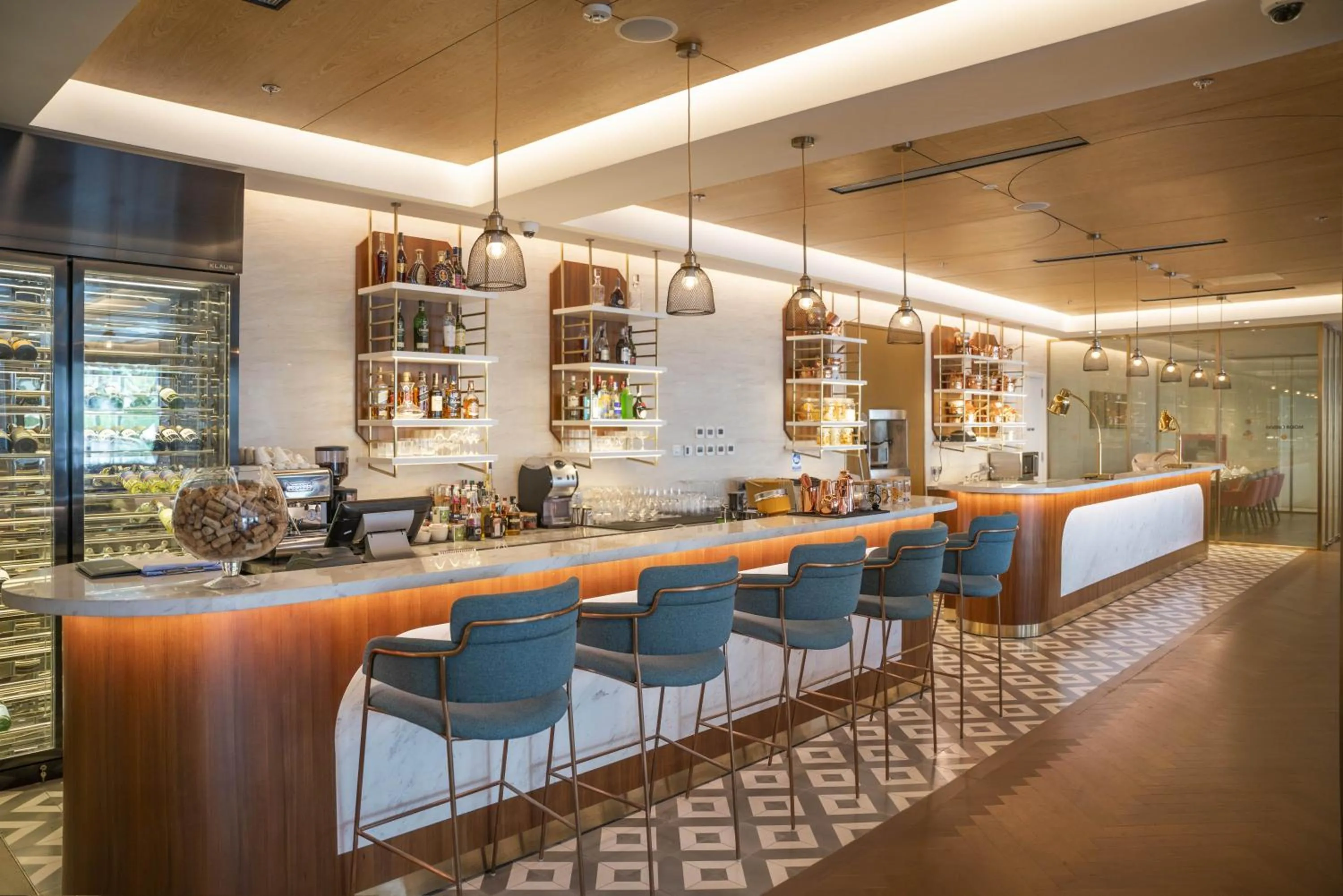 Restaurant/places to eat in Lotte Hotel Saigon