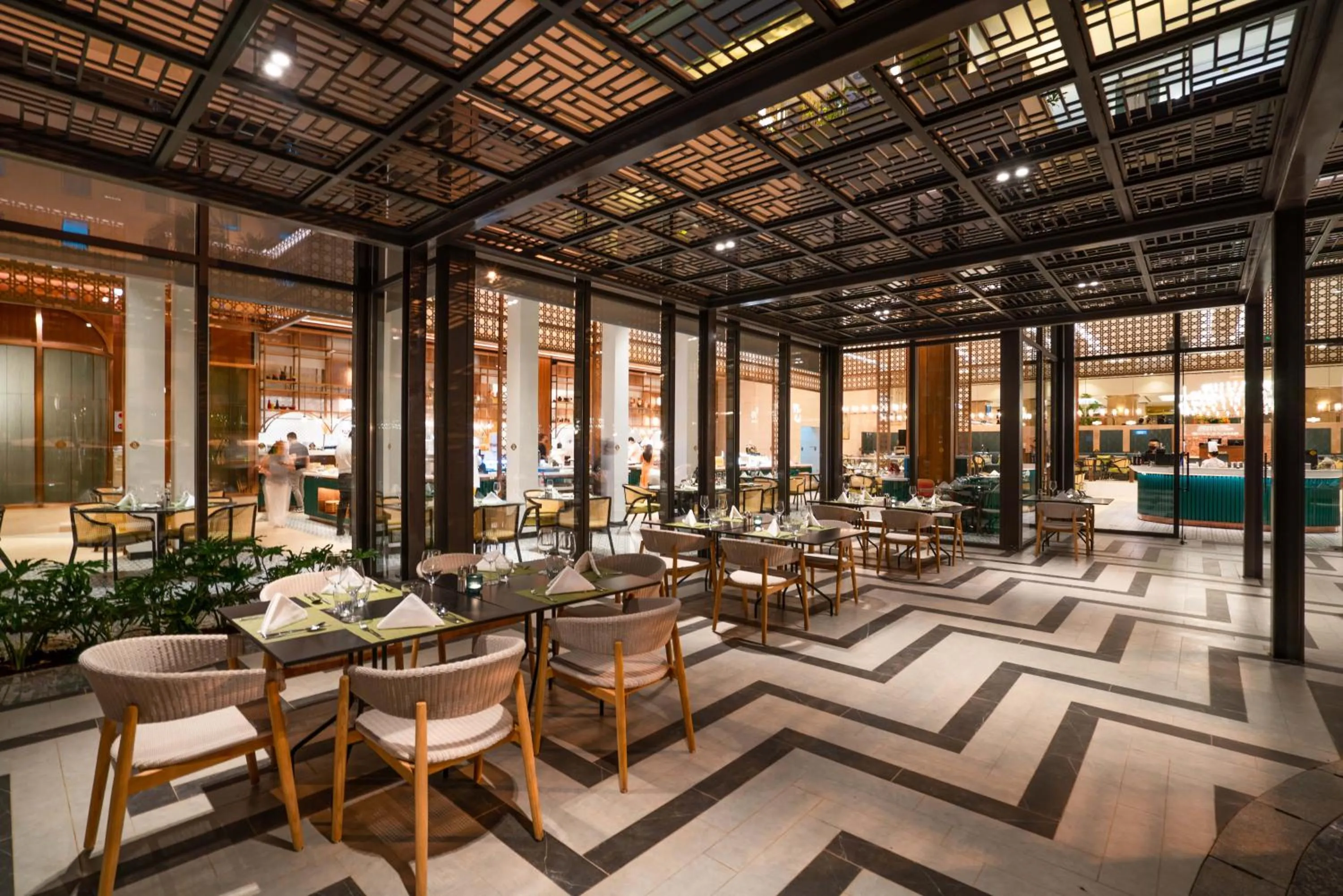 Restaurant/places to eat in Lotte Hotel Saigon
