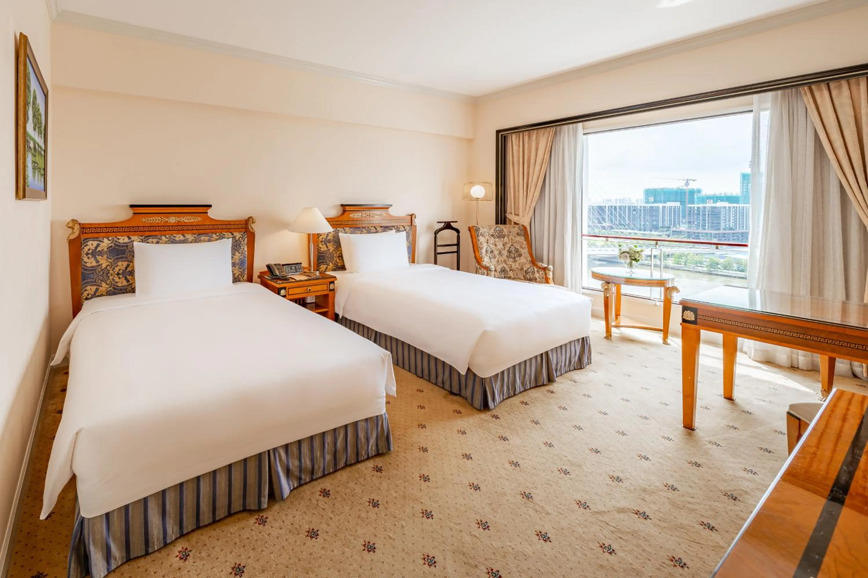 Bedroom, Bed in Lotte Hotel Saigon
