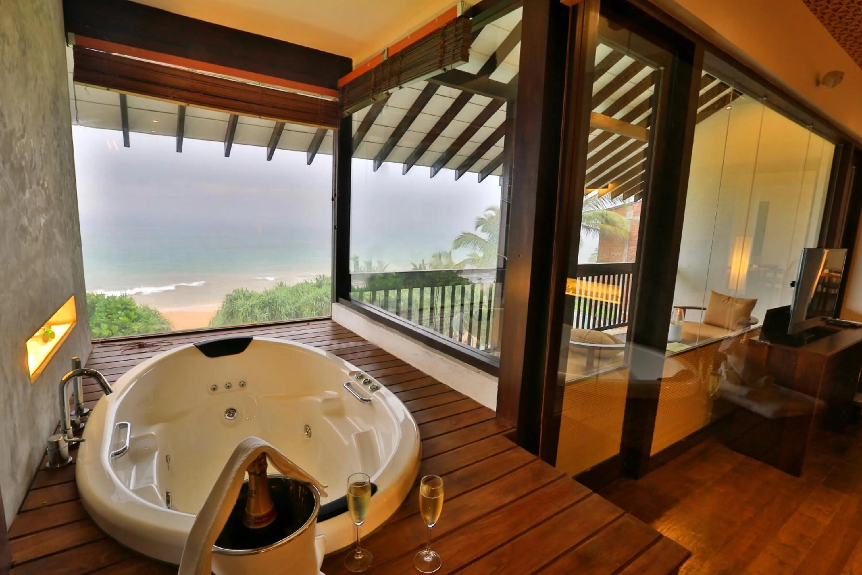 Area and facilities in Temple Tree Resort & Spa