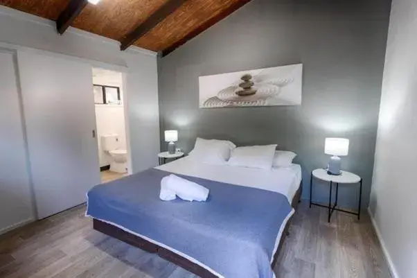 King Room with Private Bathroom in PK's Jungle Village King Room with Private Bathroom in PK's Jungle Village