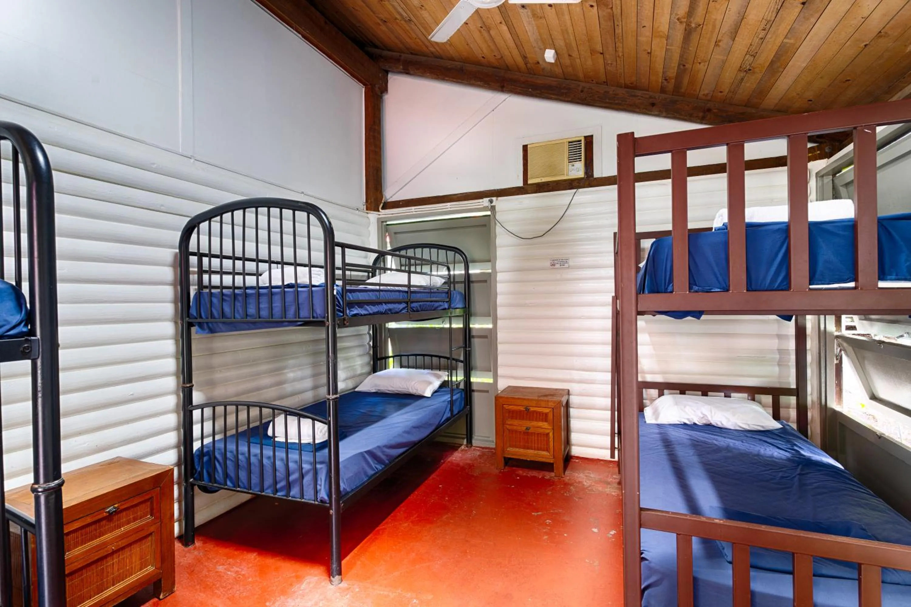 bunk bed, Bed in PK's Jungle Village