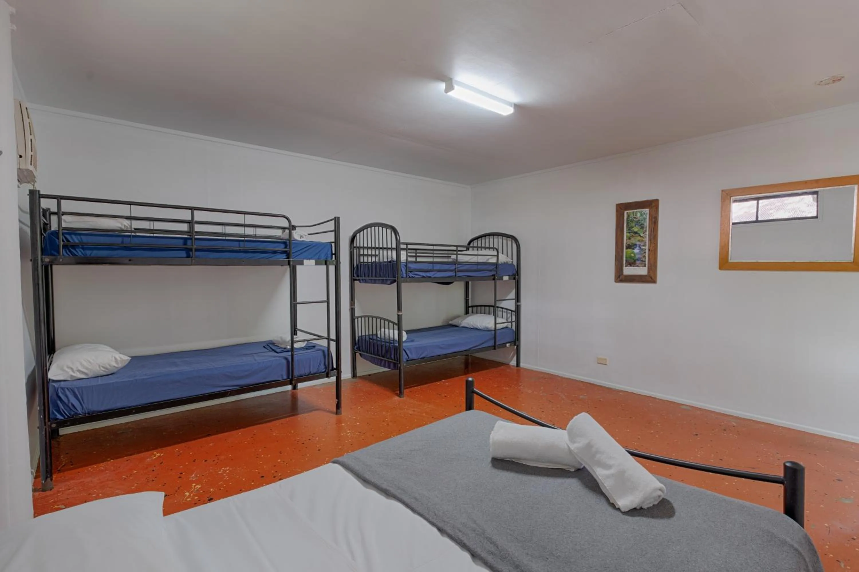 bunk bed, Bed in PK's Jungle Village