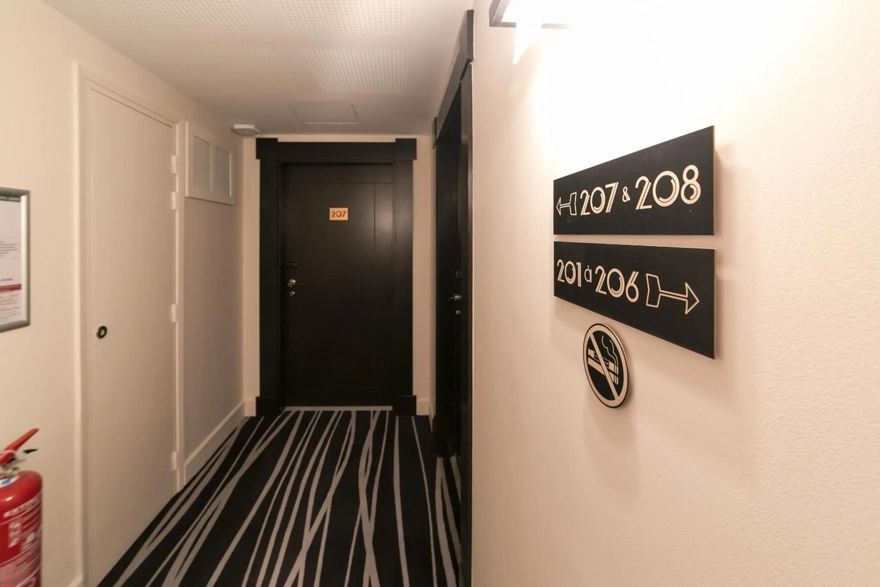 acessibility in Best Western Hôtel Journel Saint-Laurent-du-Var Aéroport