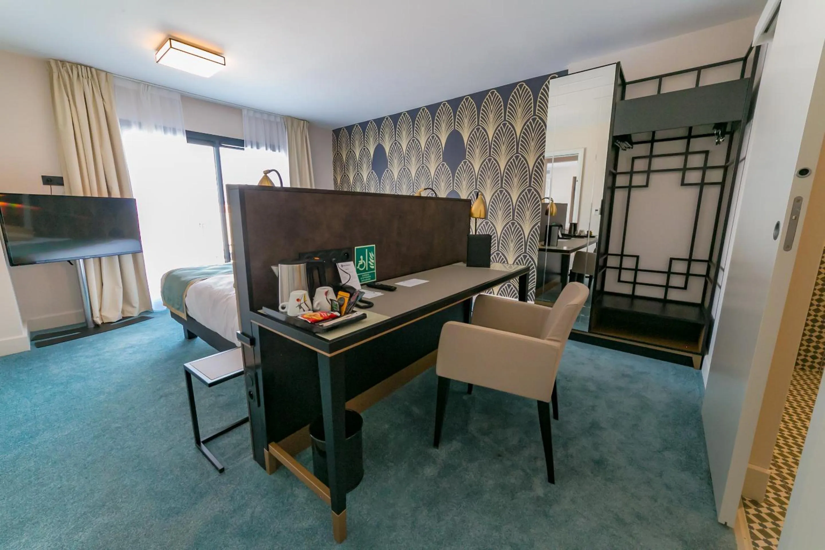 Photo of the whole room in Best Western Hôtel Journel Saint-Laurent-du-Var Aéroport