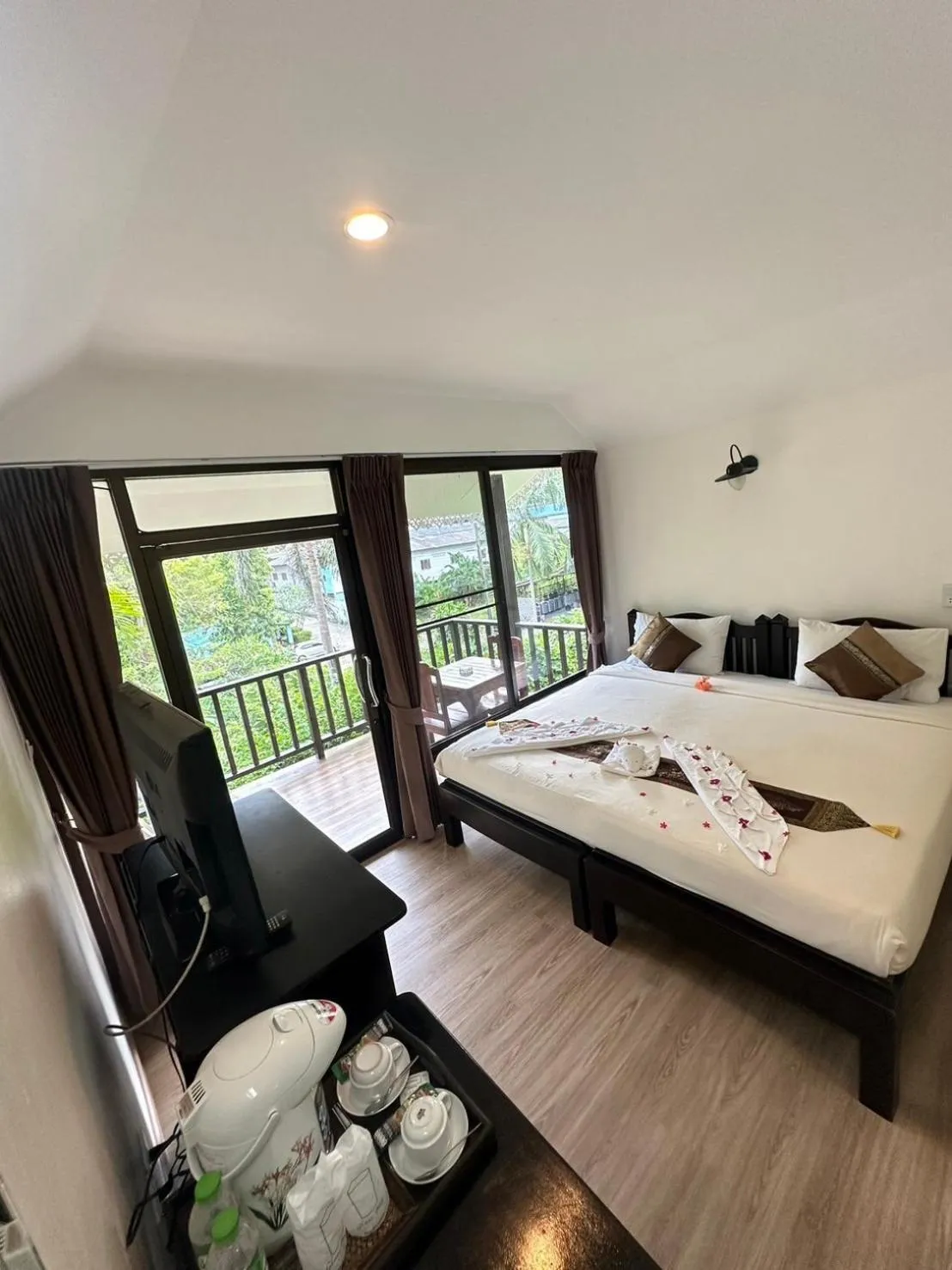 Bedroom, Bed in Chang Cliff Resort