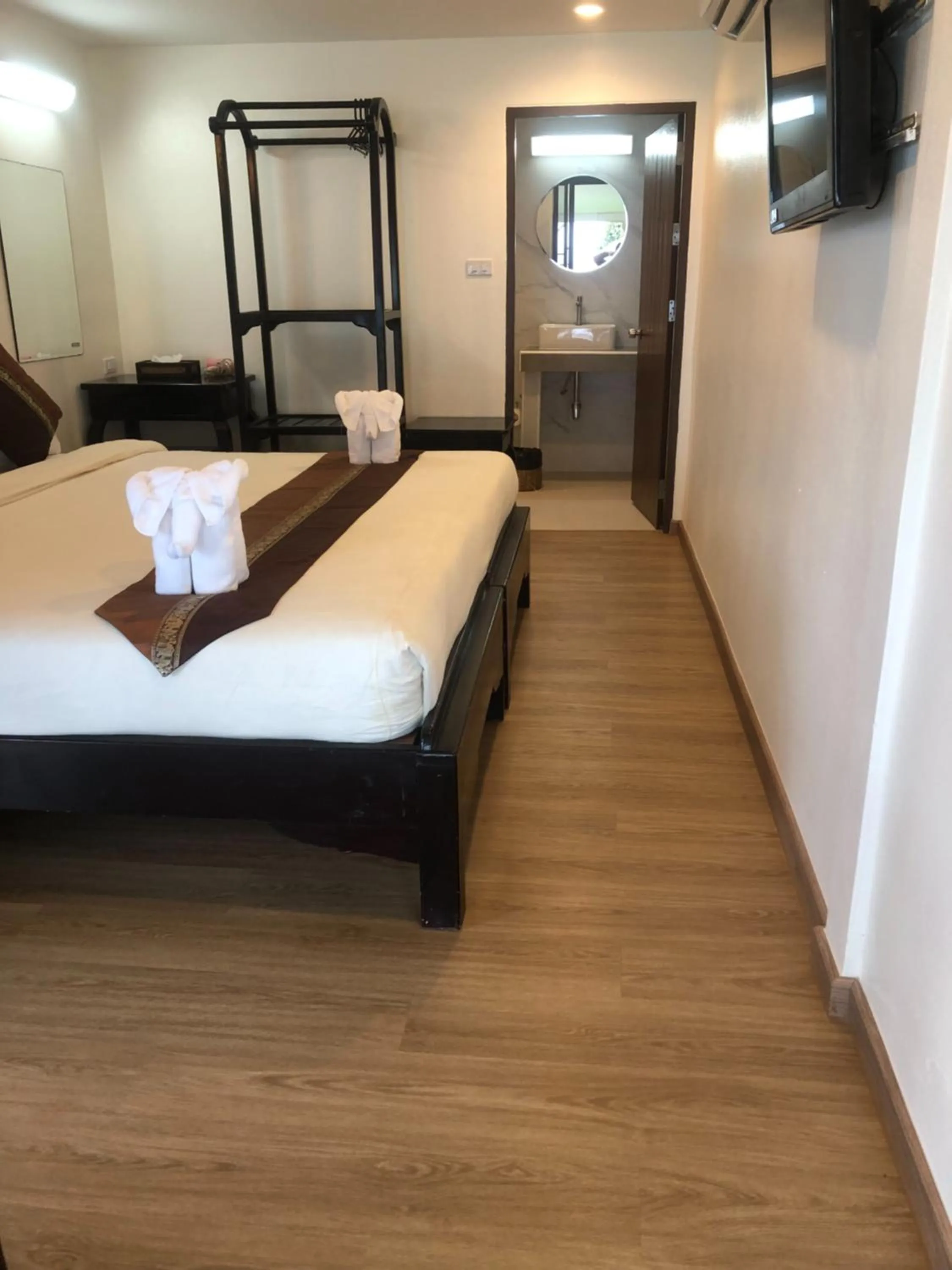 Bedroom, Bed in Chang Cliff Resort