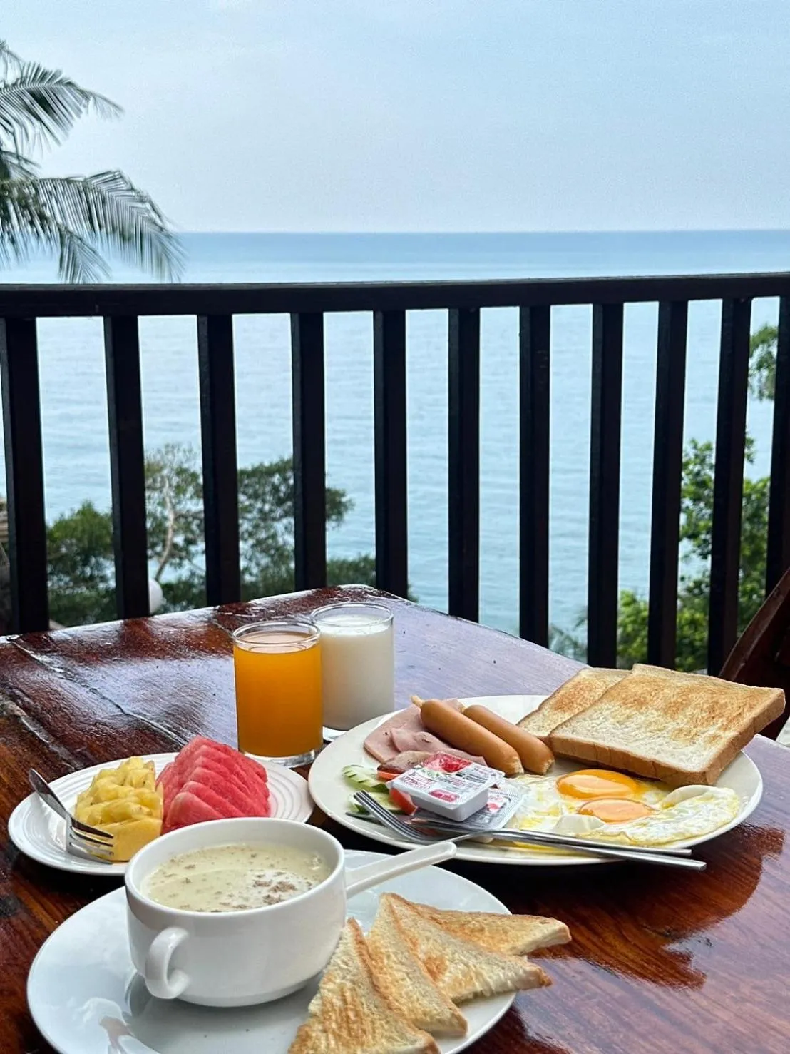 Breakfast in Chang Cliff Resort