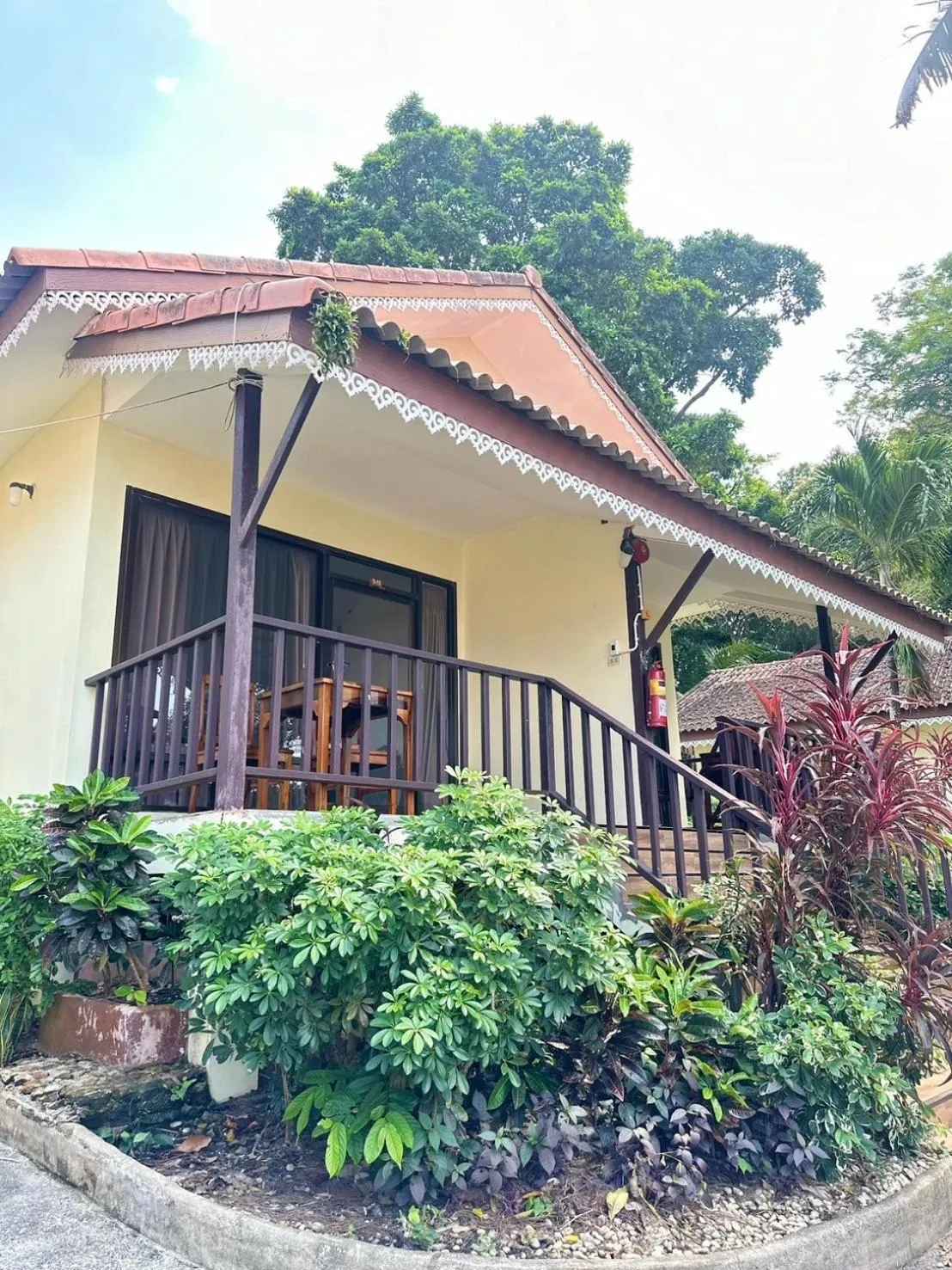 Property building in Chang Cliff Resort