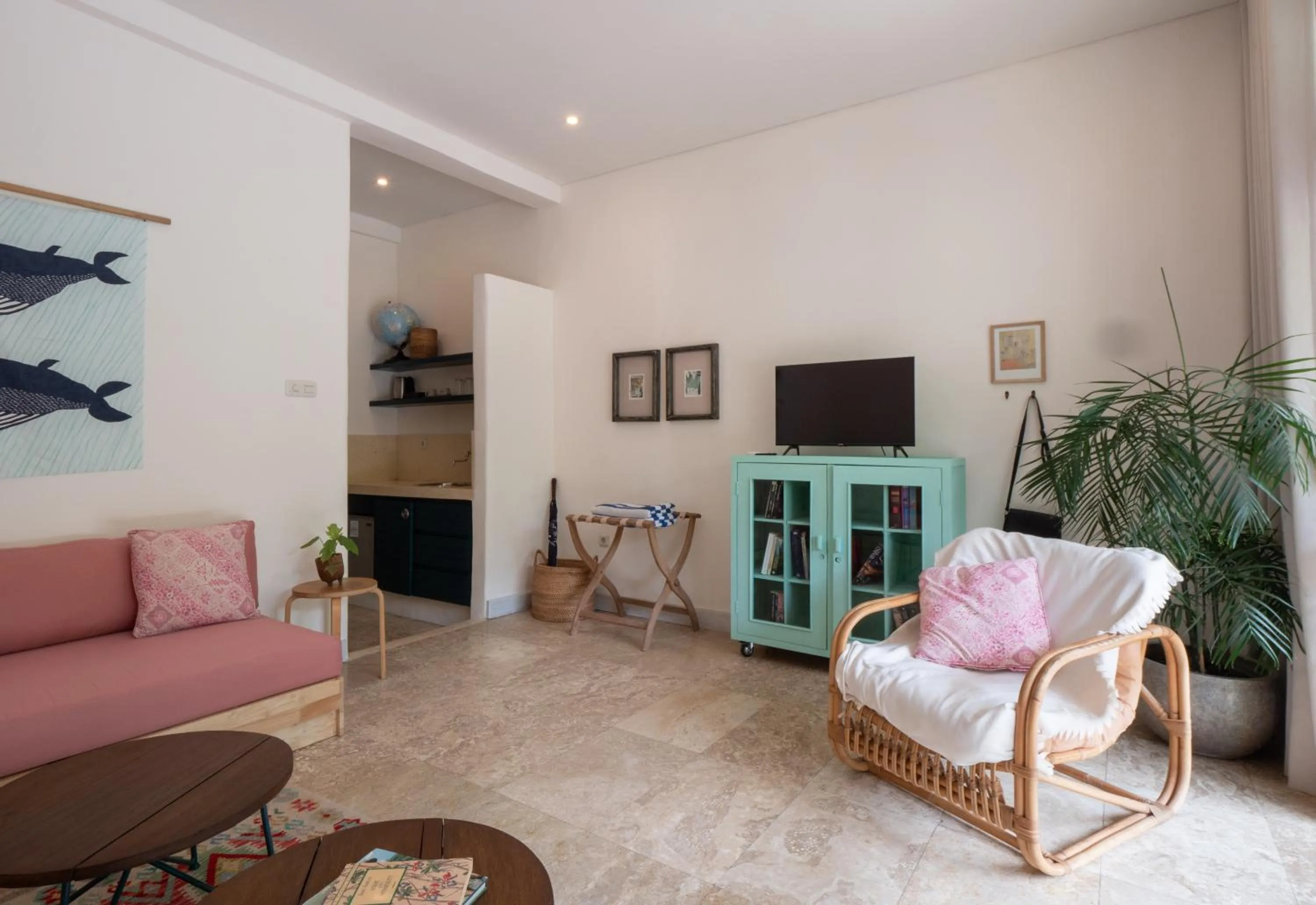 TV and multimedia in Kresna By The Sea By Kresna Hospitality