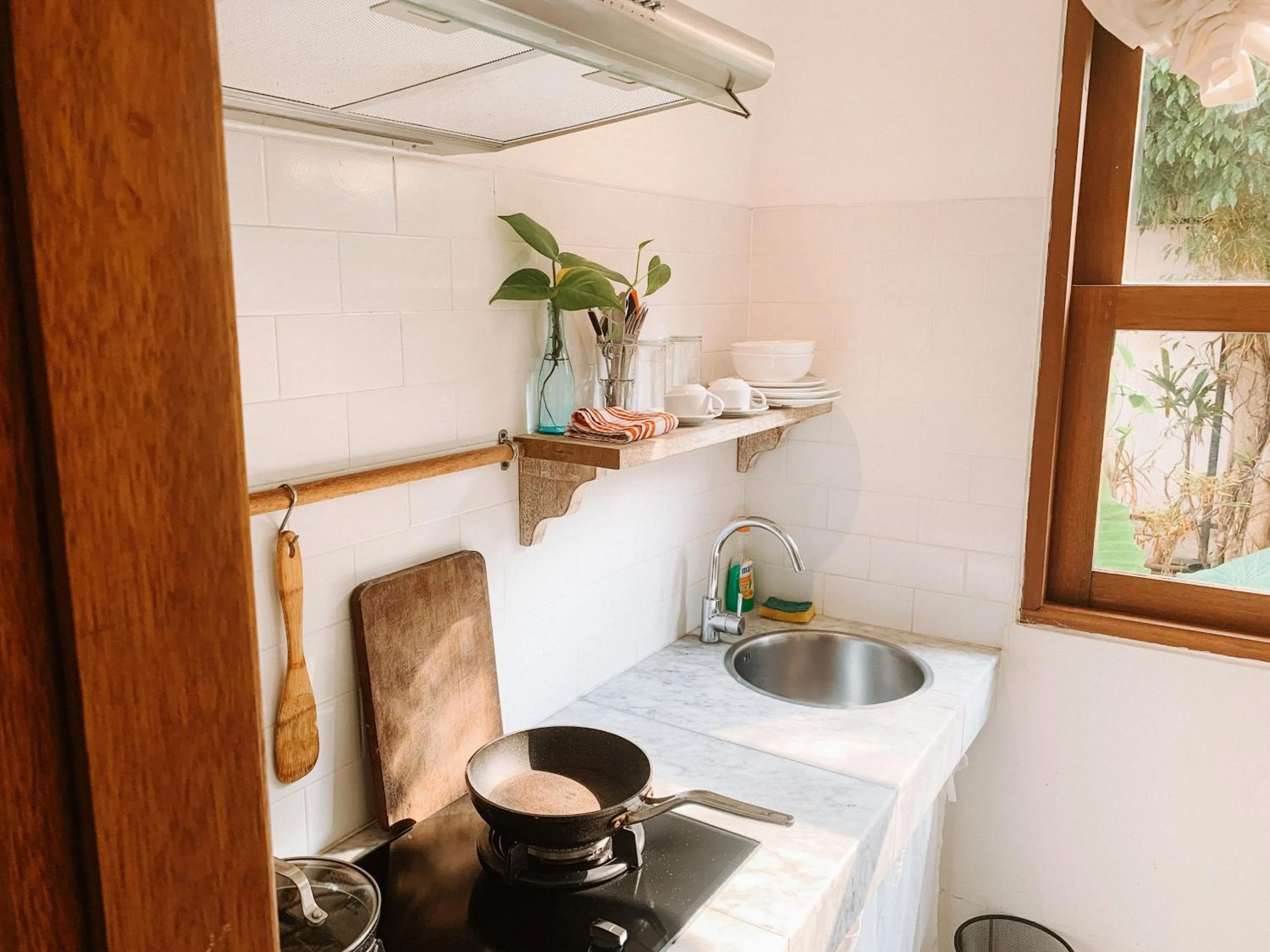 Kitchen or kitchenette in Happy Together By Kresna Hospitality