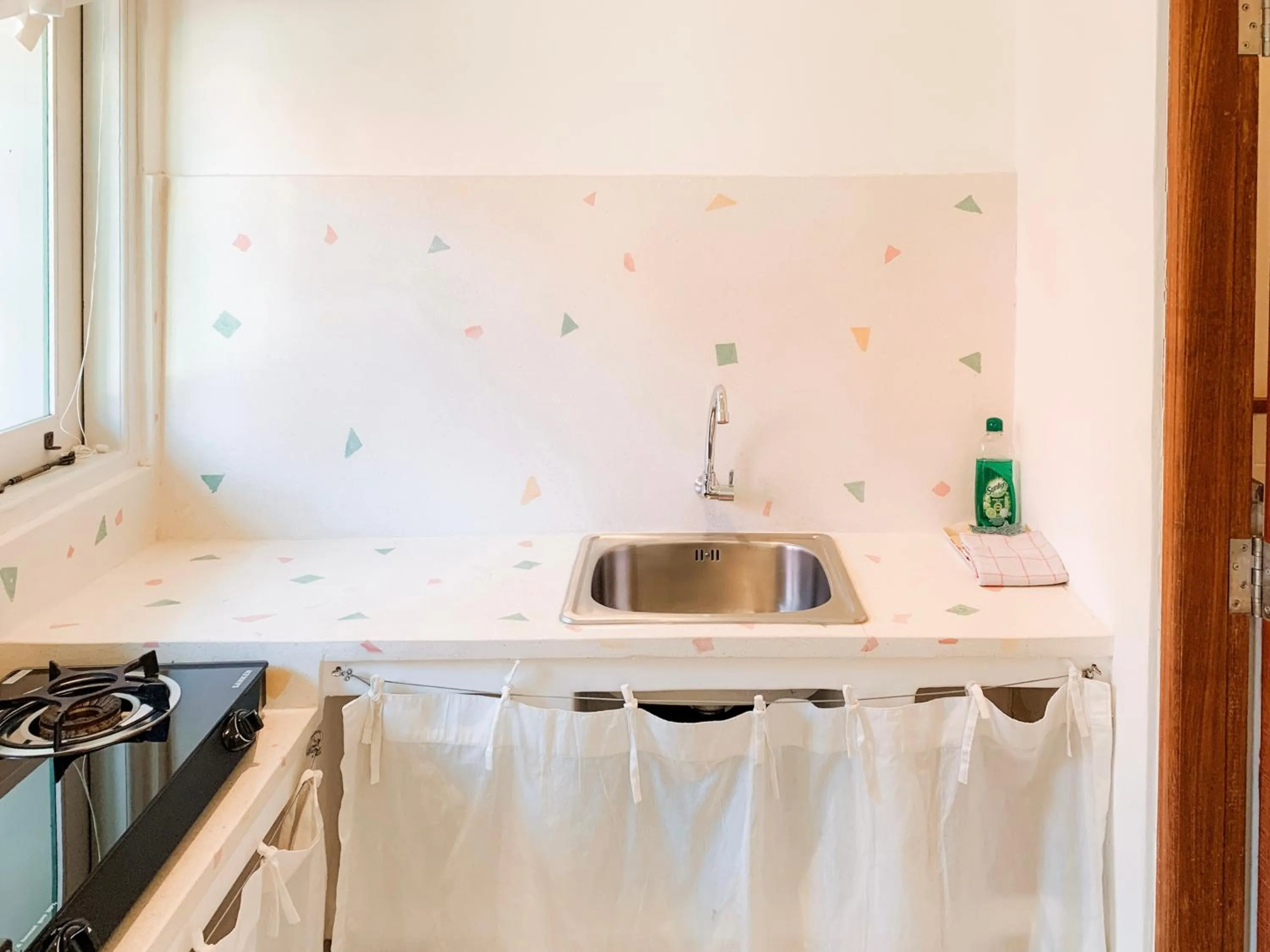 Kitchen or kitchenette in Happy Together By Kresna Hospitality