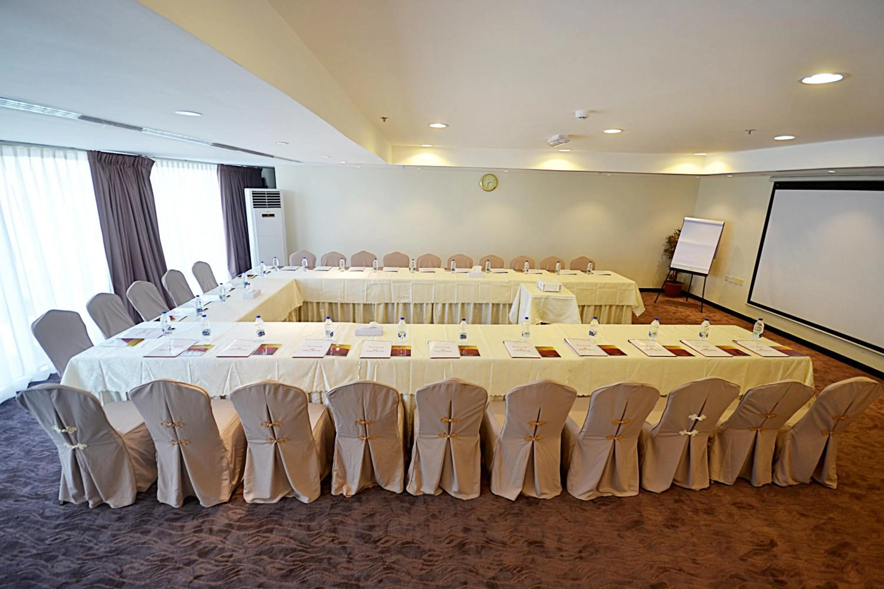 Other, Bed in Aryana Hotel