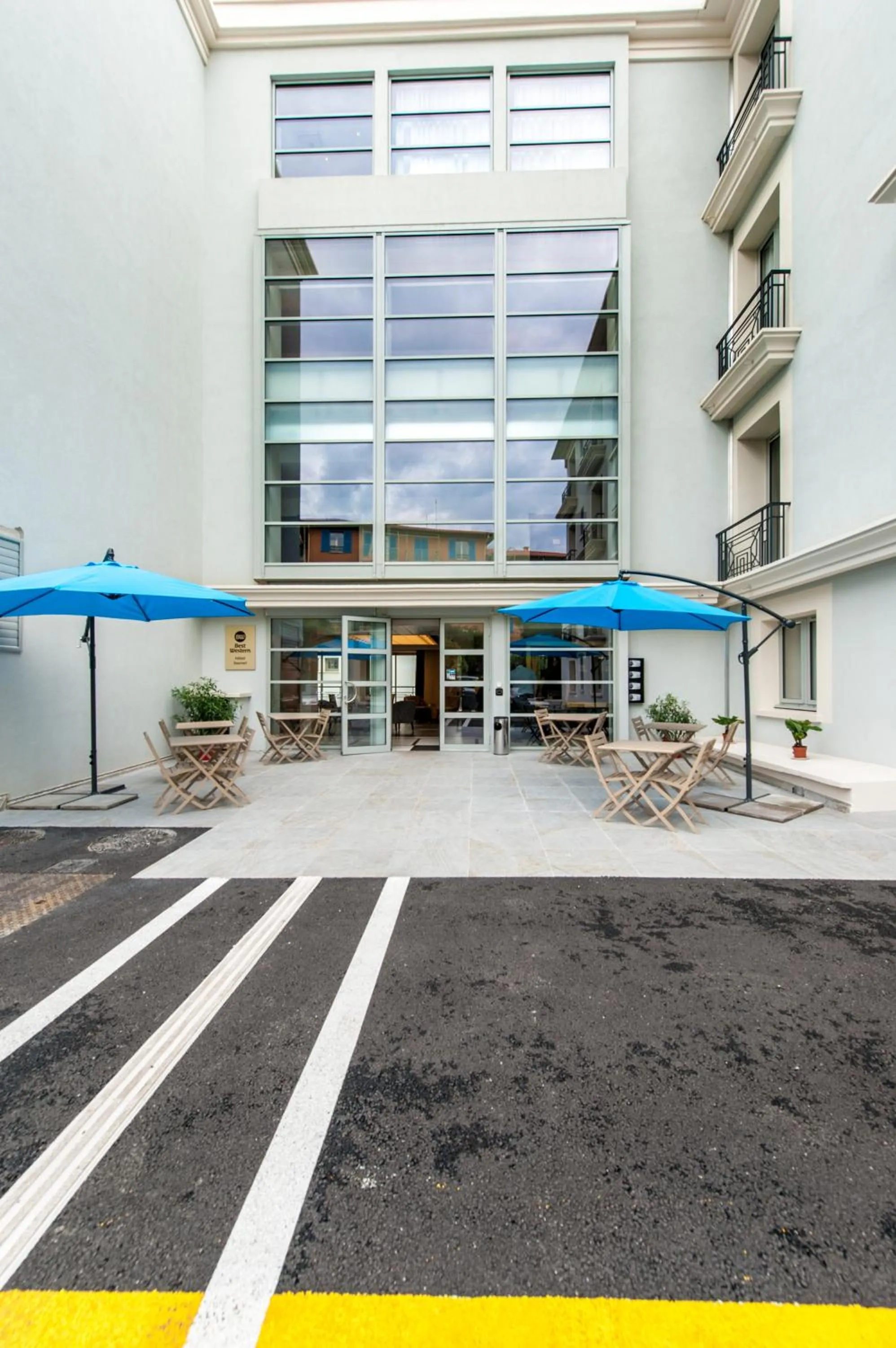 Balcony/Terrace in Best Western Hôtel Journel Antibes Juan-les-Pins