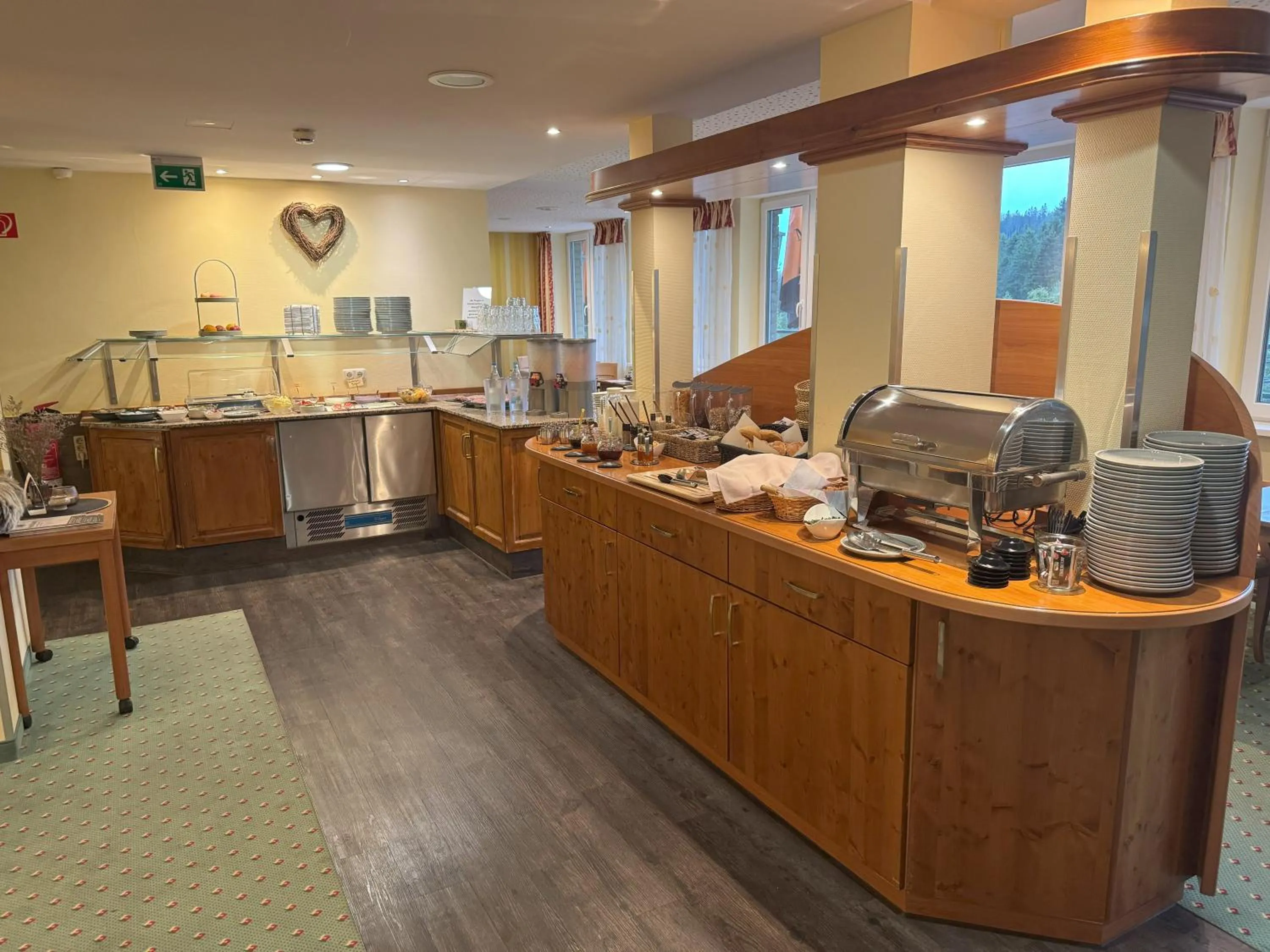 Buffet breakfast in Waldhaus am See